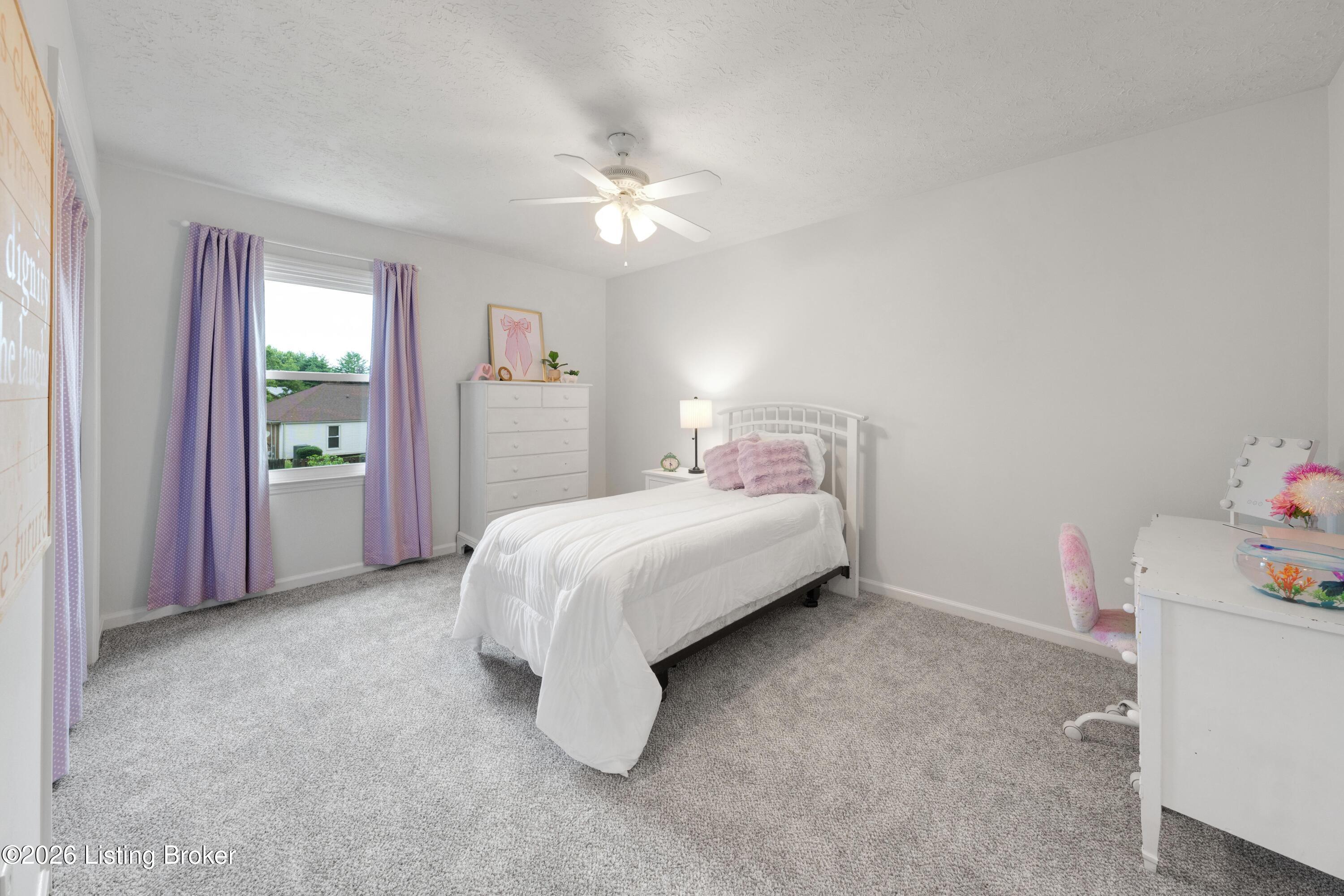9003 Blossom Ln