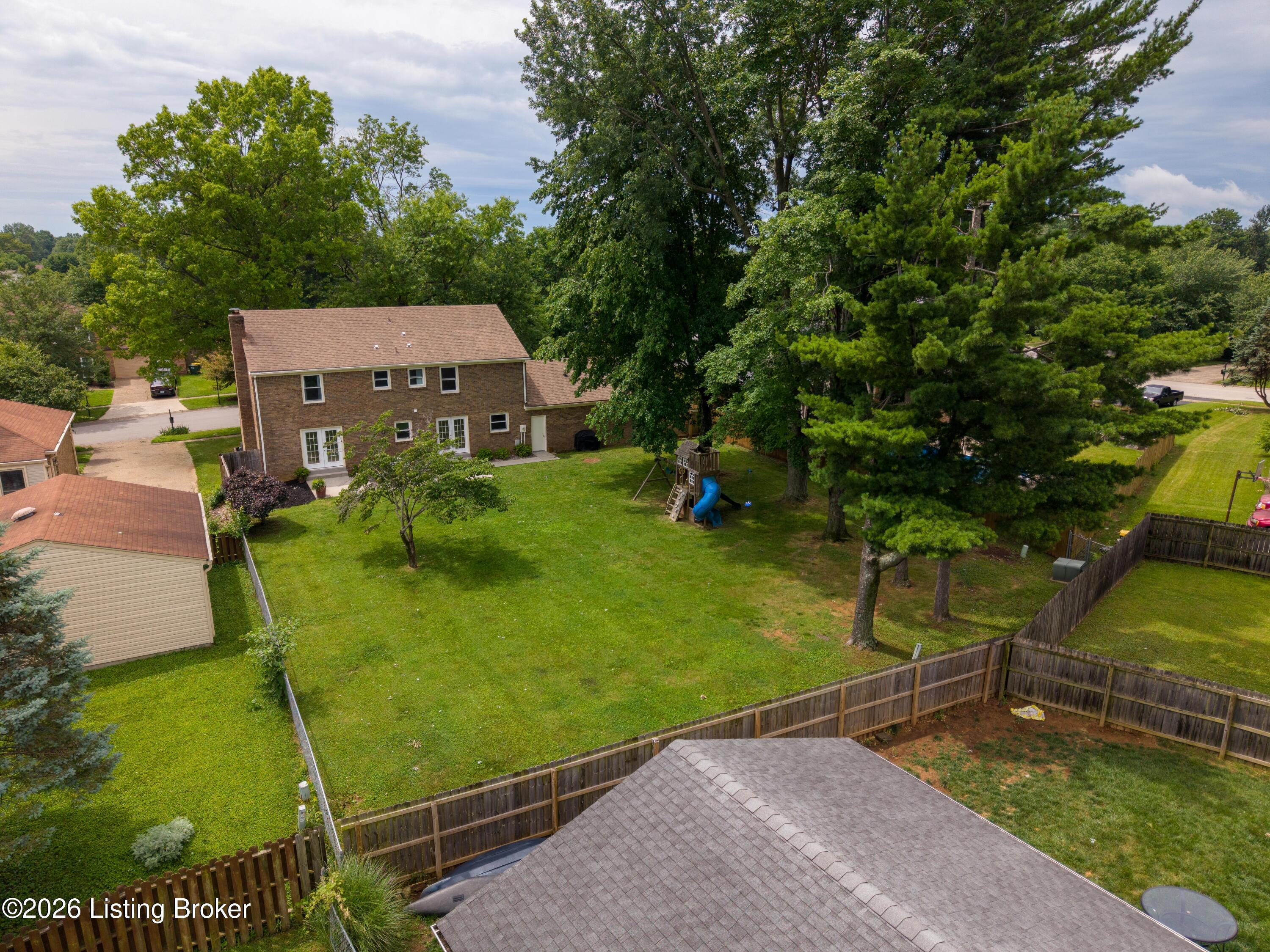 9003 Blossom Ln
