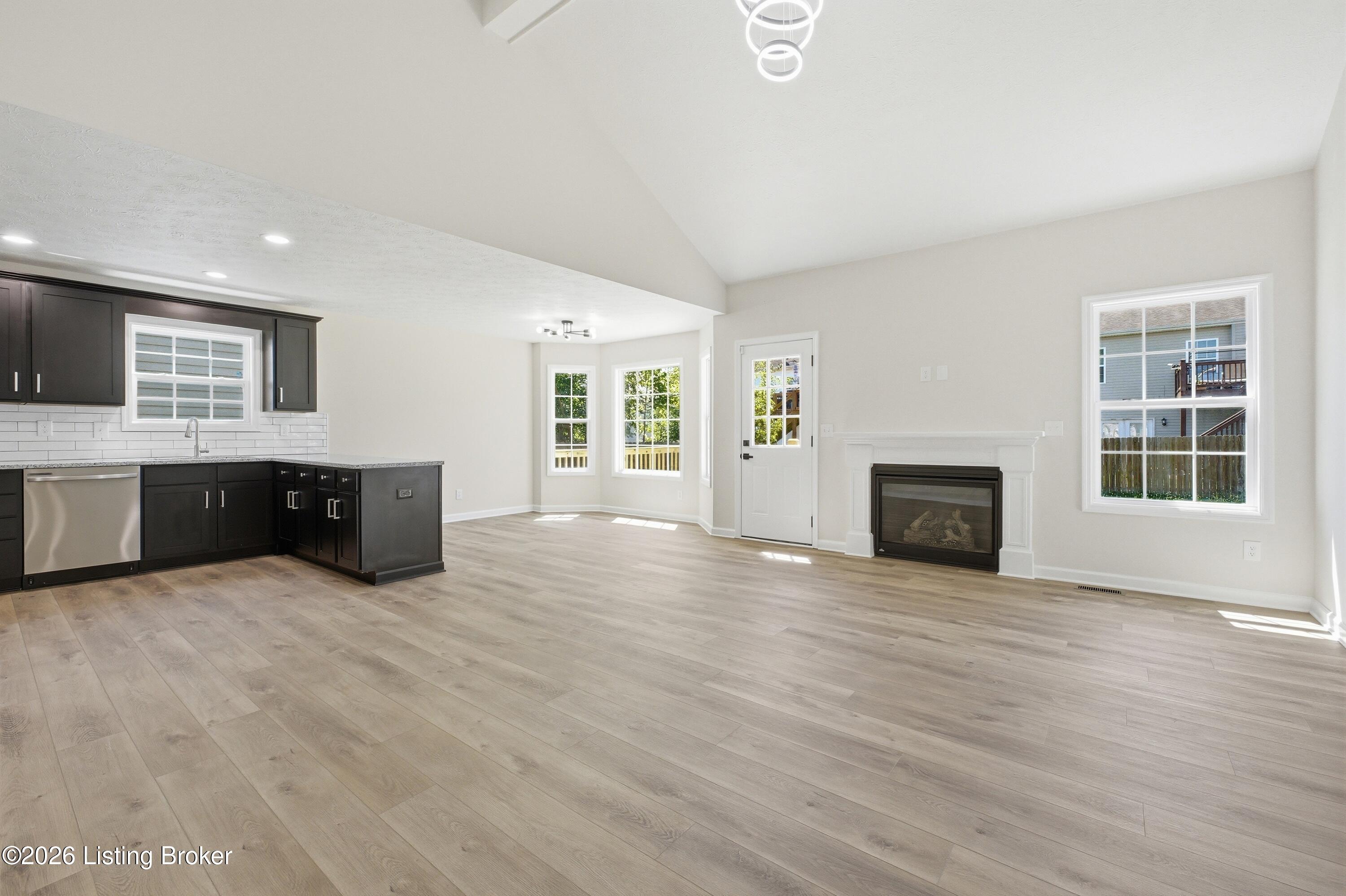 12312 Bristol Bay Pl