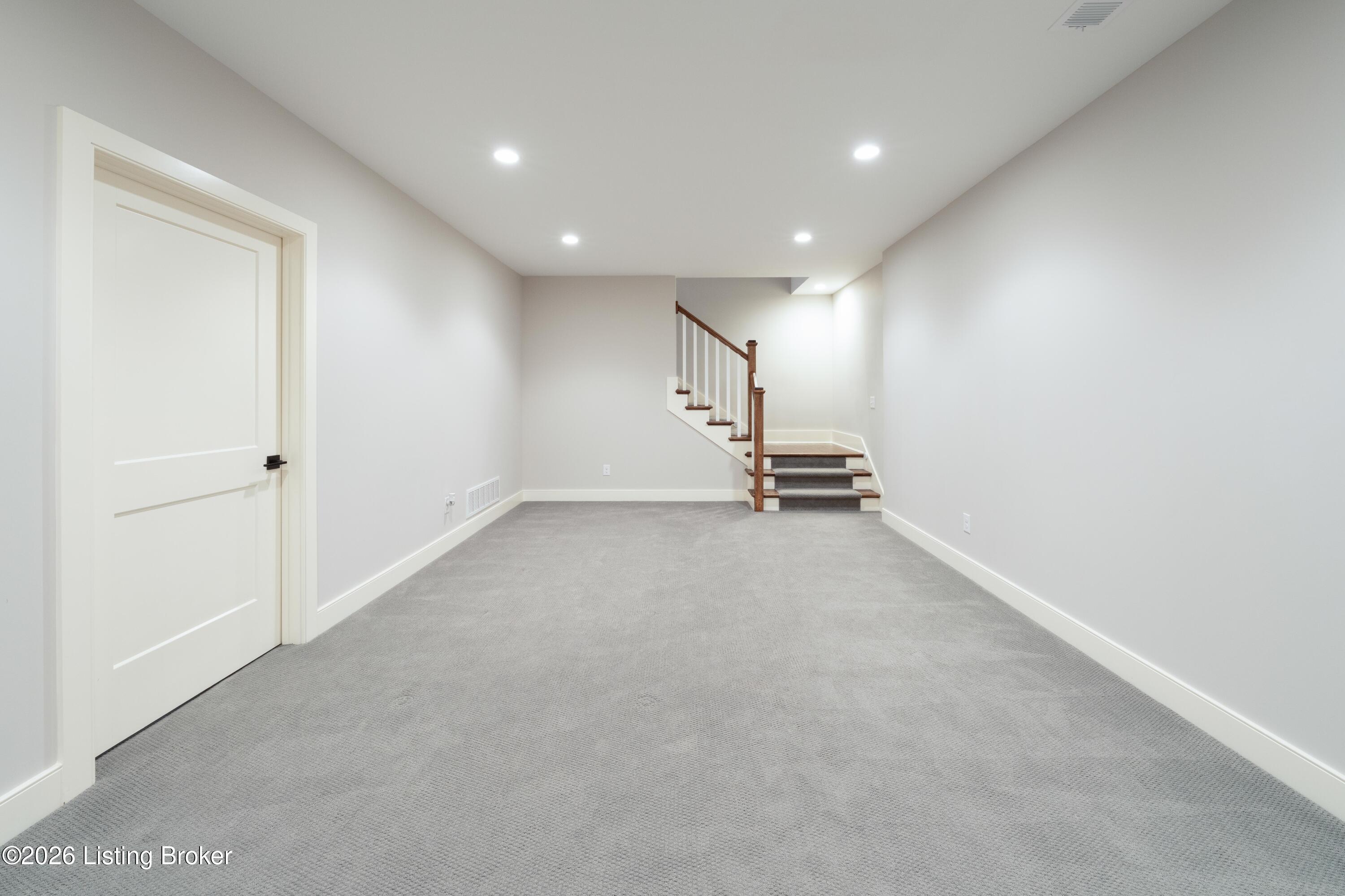 6410 Meeting St