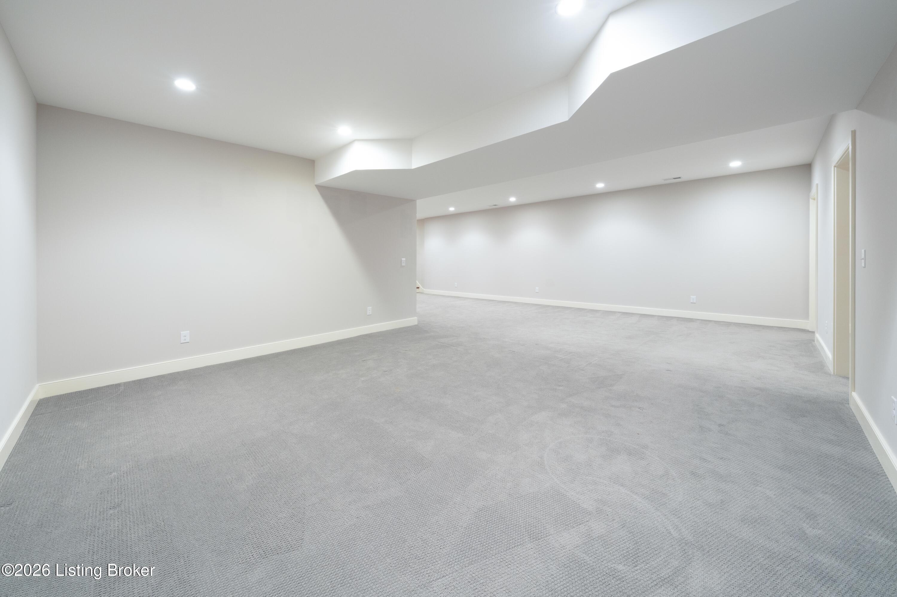 6410 Meeting St