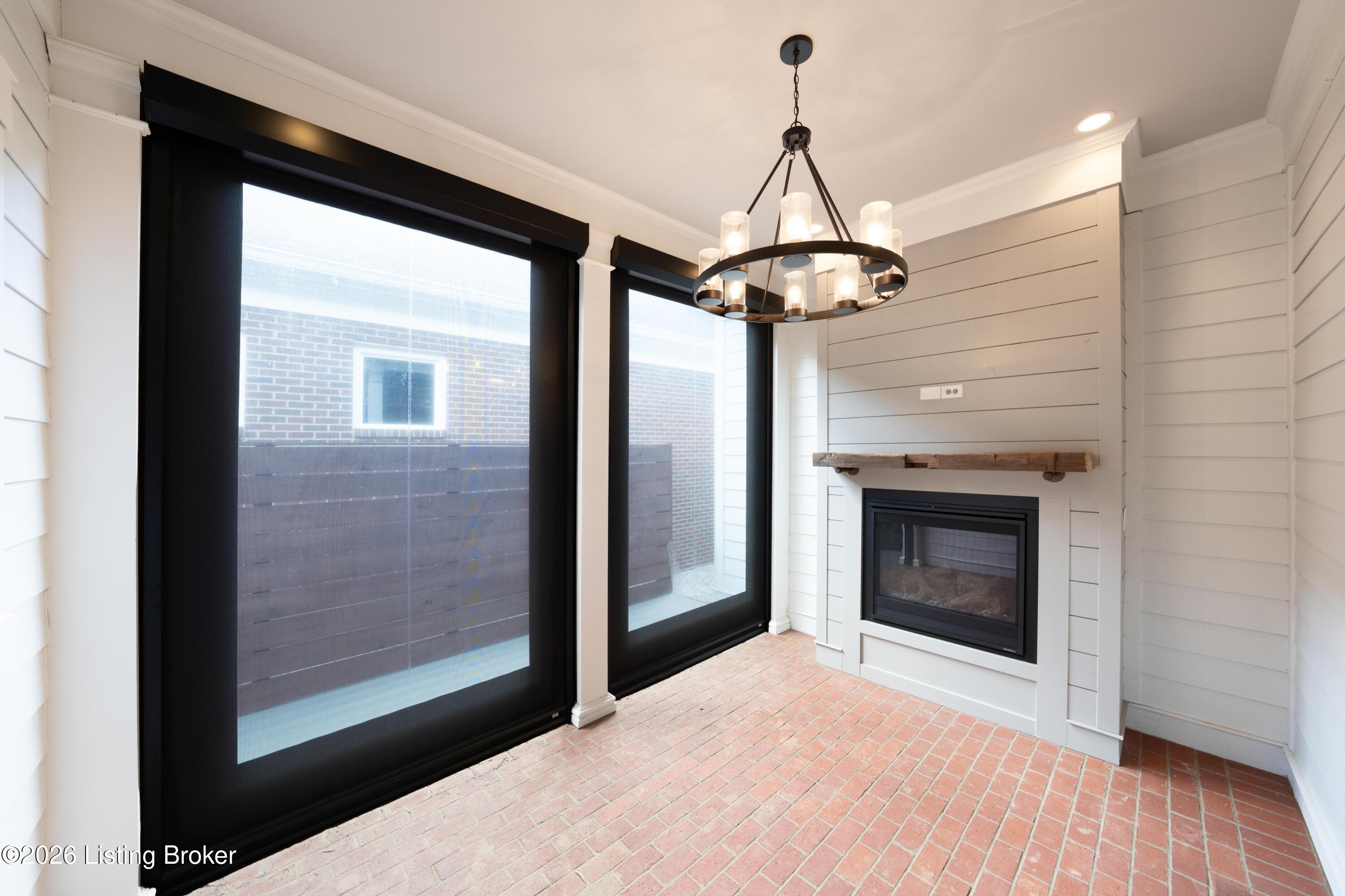 6410 Meeting St