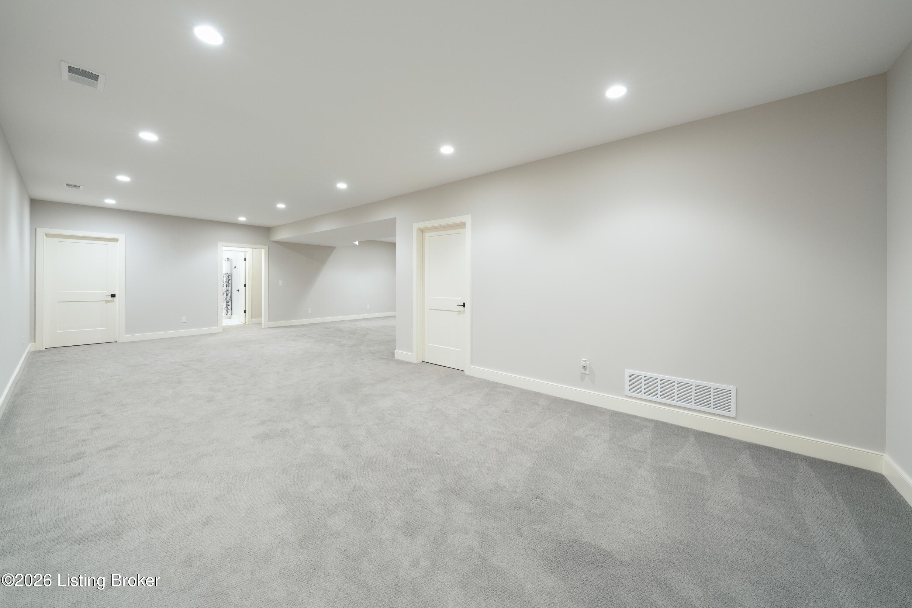 6410 Meeting St