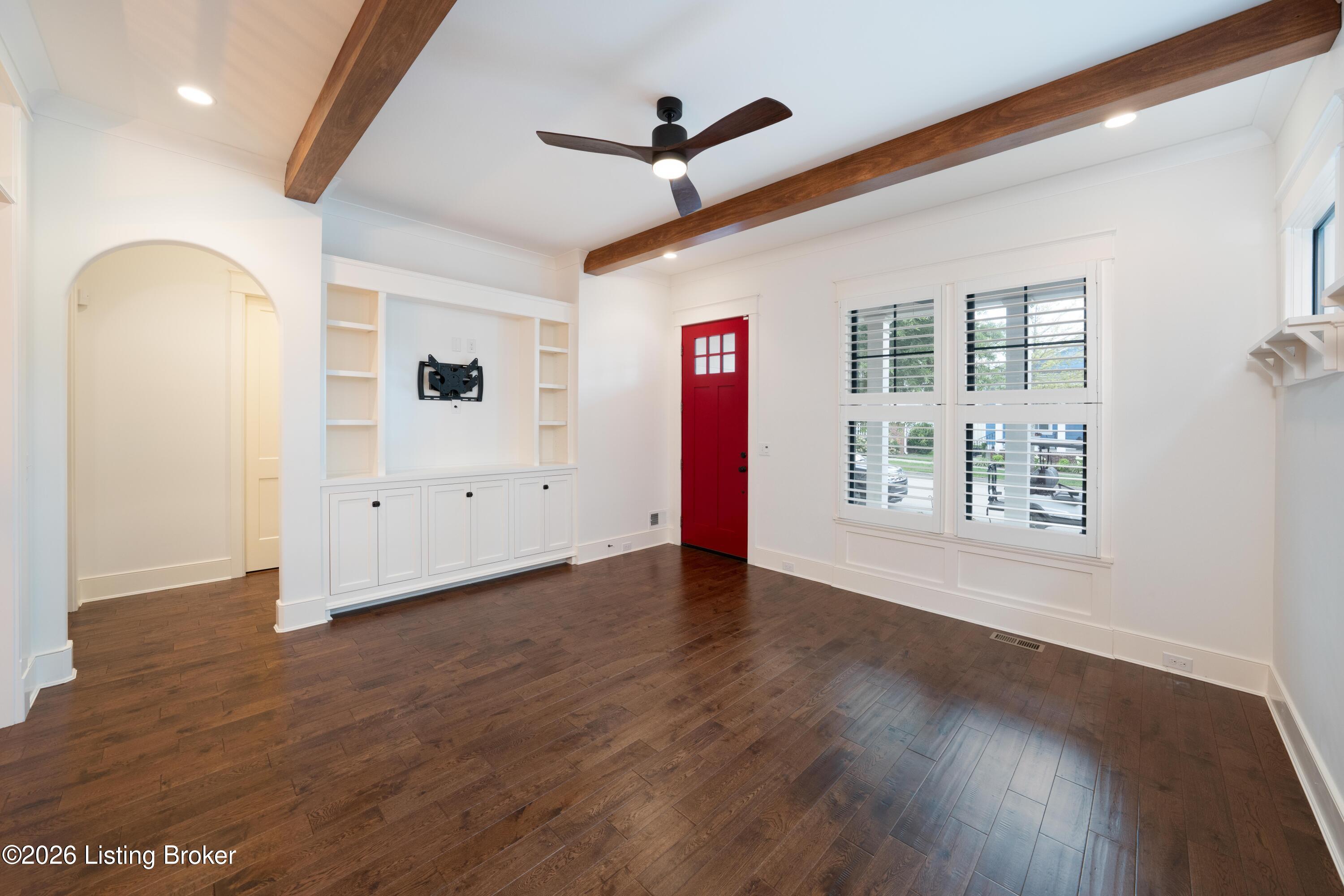 6410 Meeting St