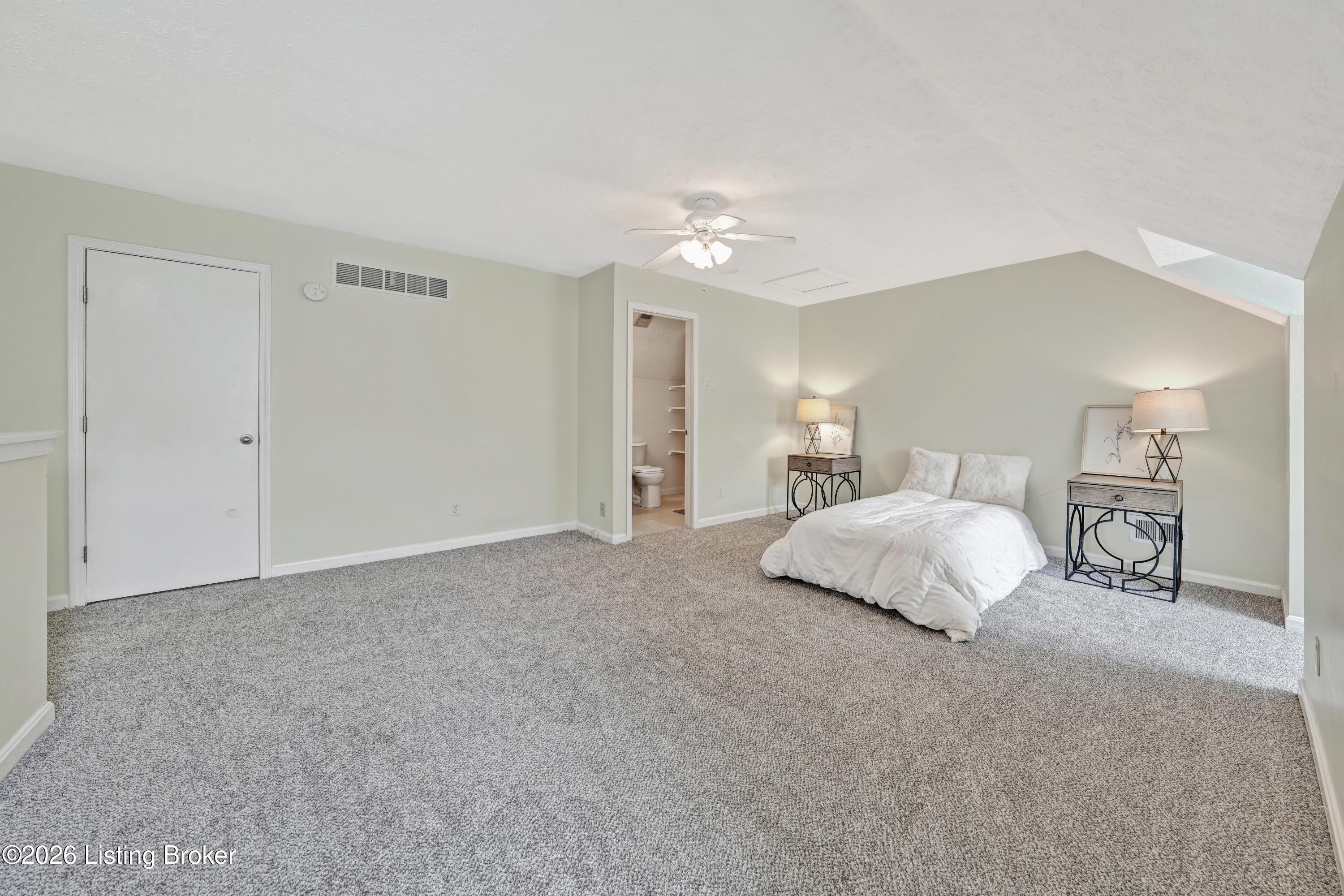 10787 Colonial Woods Way