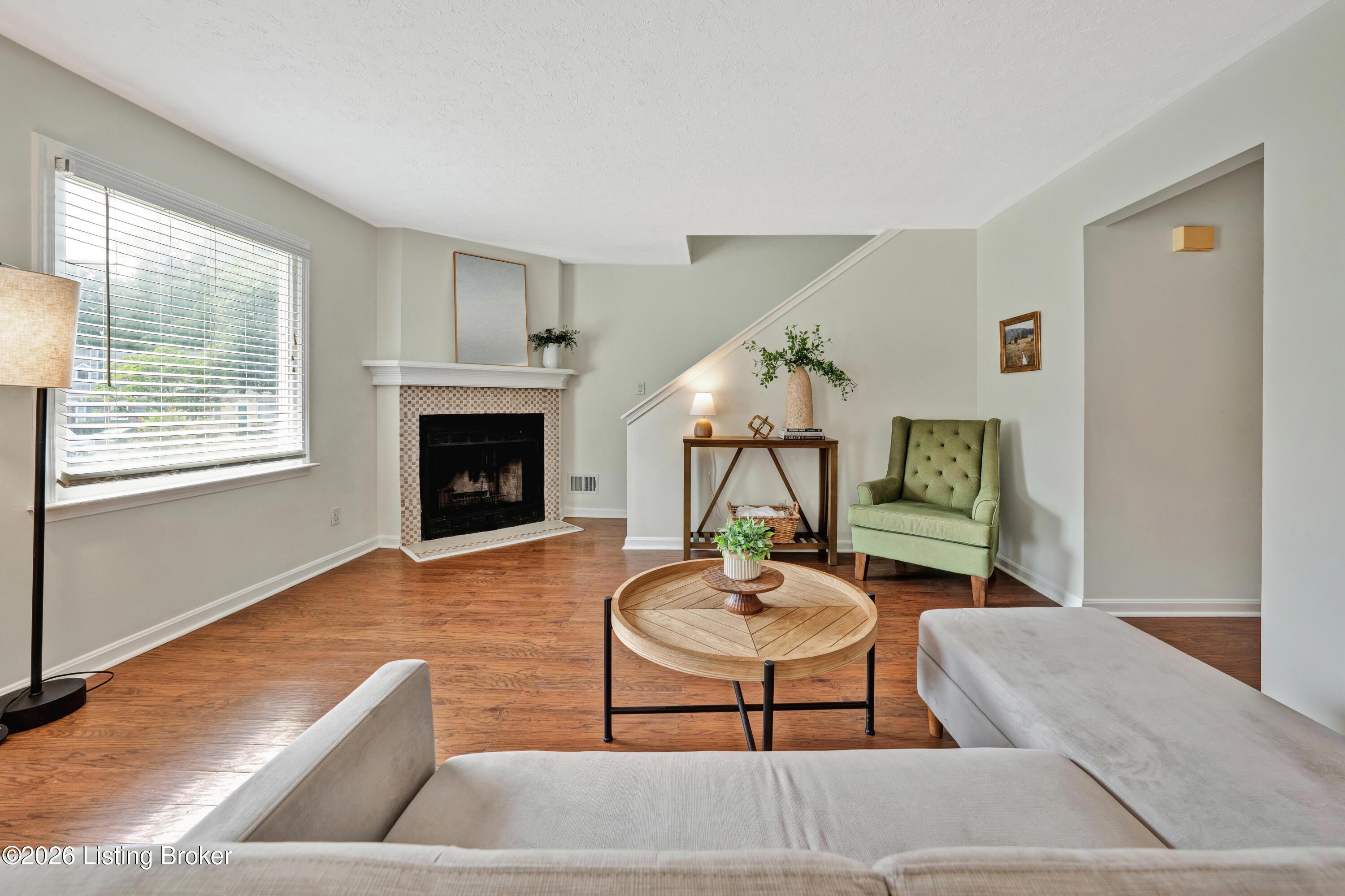 10787 Colonial Woods Way