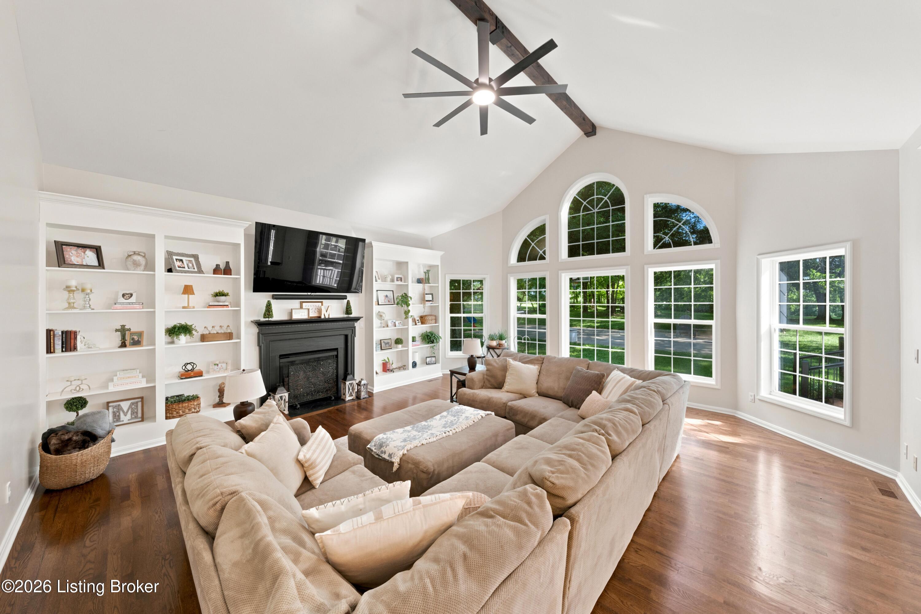 83 Persimmon Ridge Dr