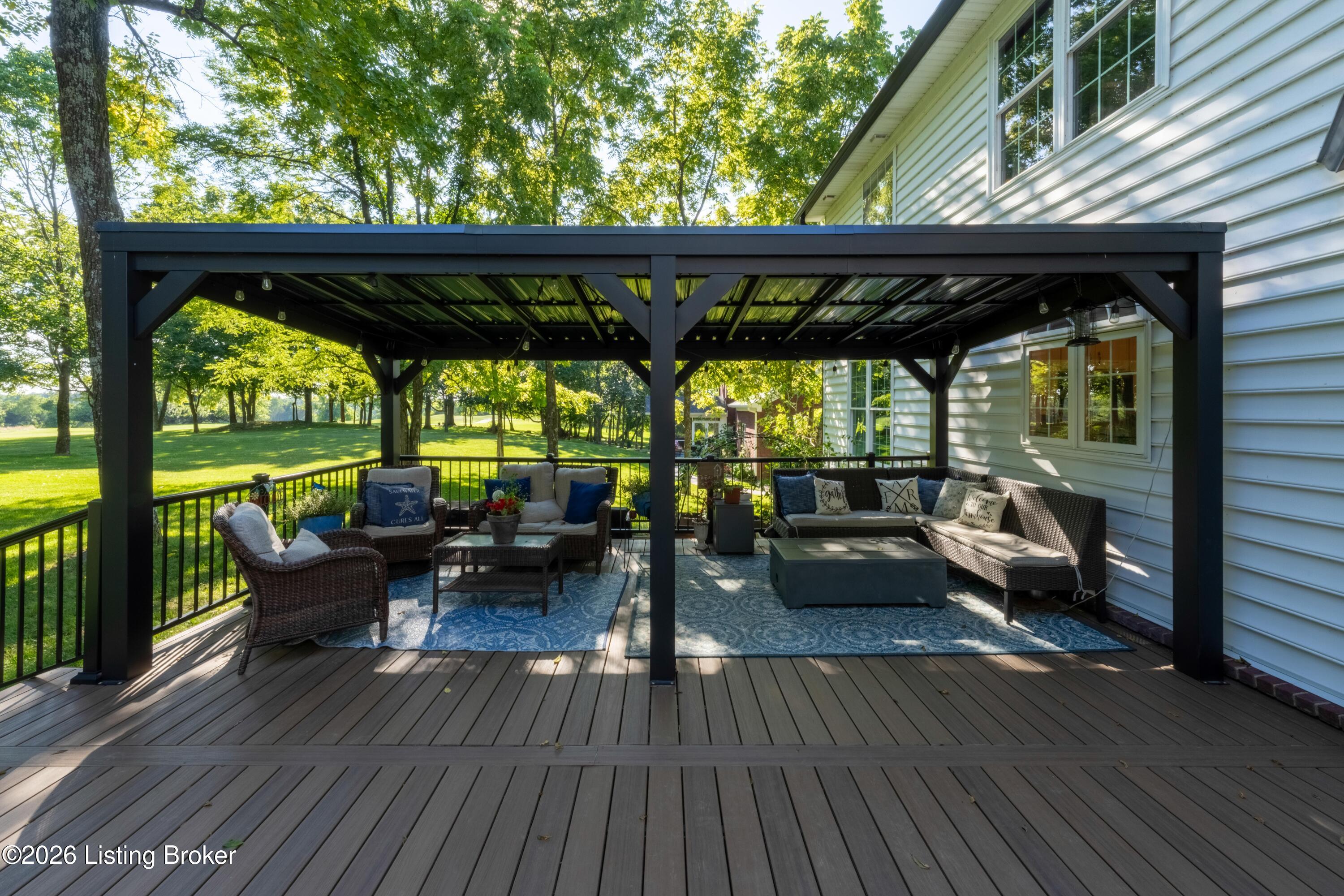 83 Persimmon Ridge Dr