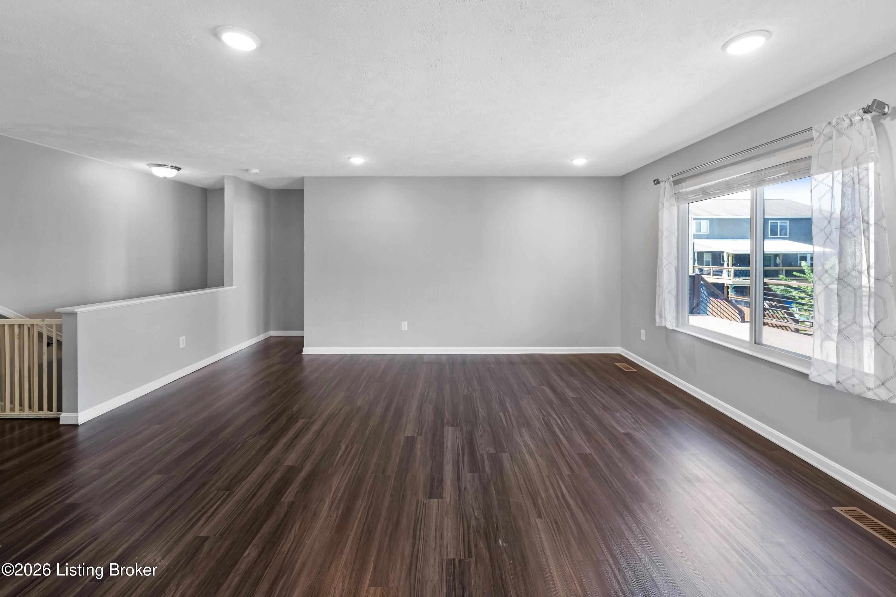 125 Broken Branch Ct