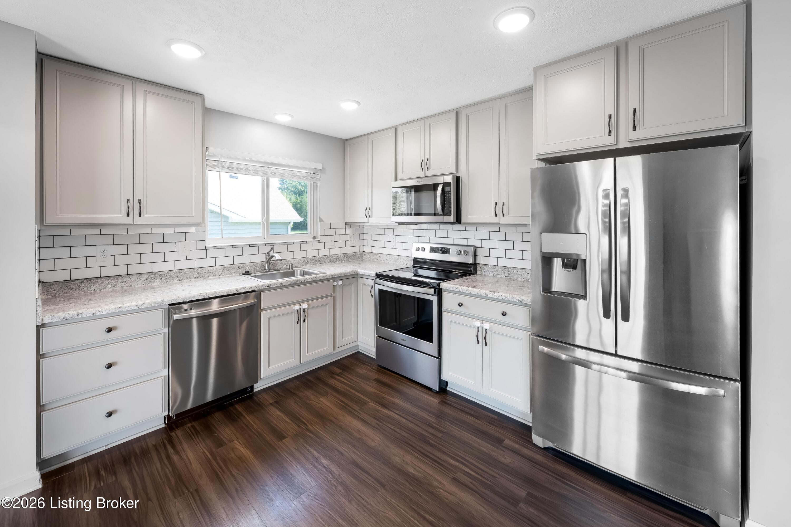 125 Broken Branch Ct