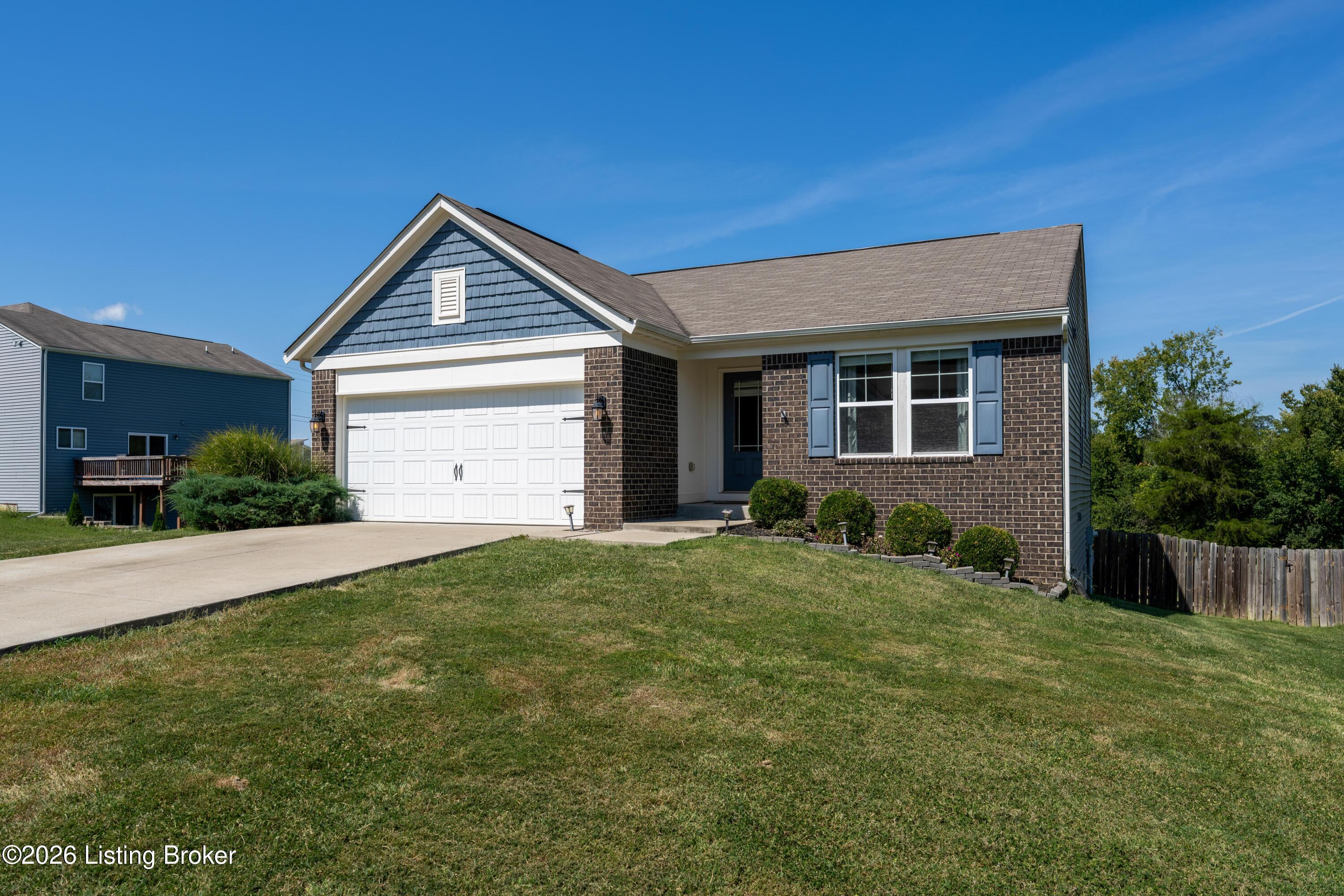 125 Broken Branch Ct