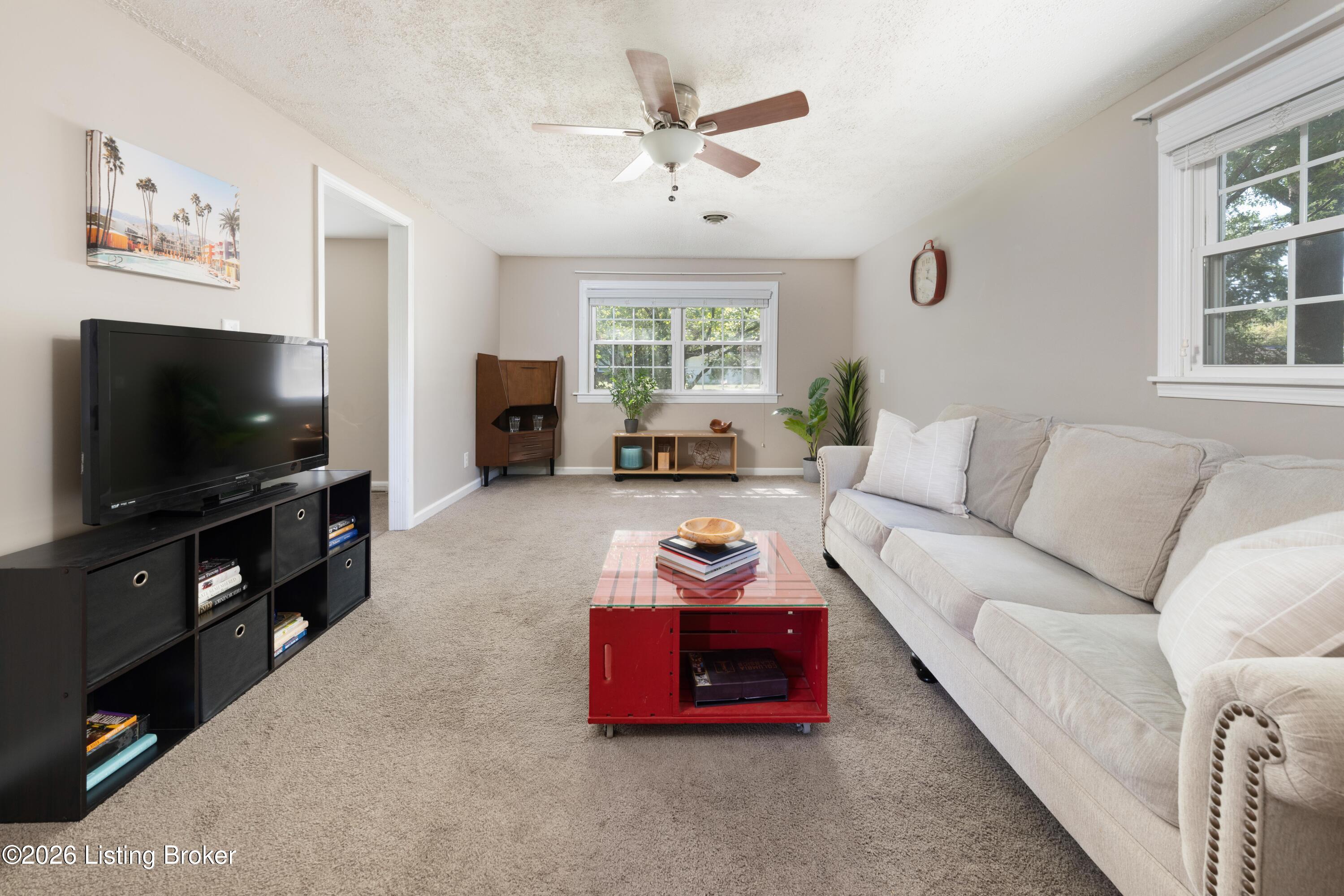 4311 Lynnbrook Dr