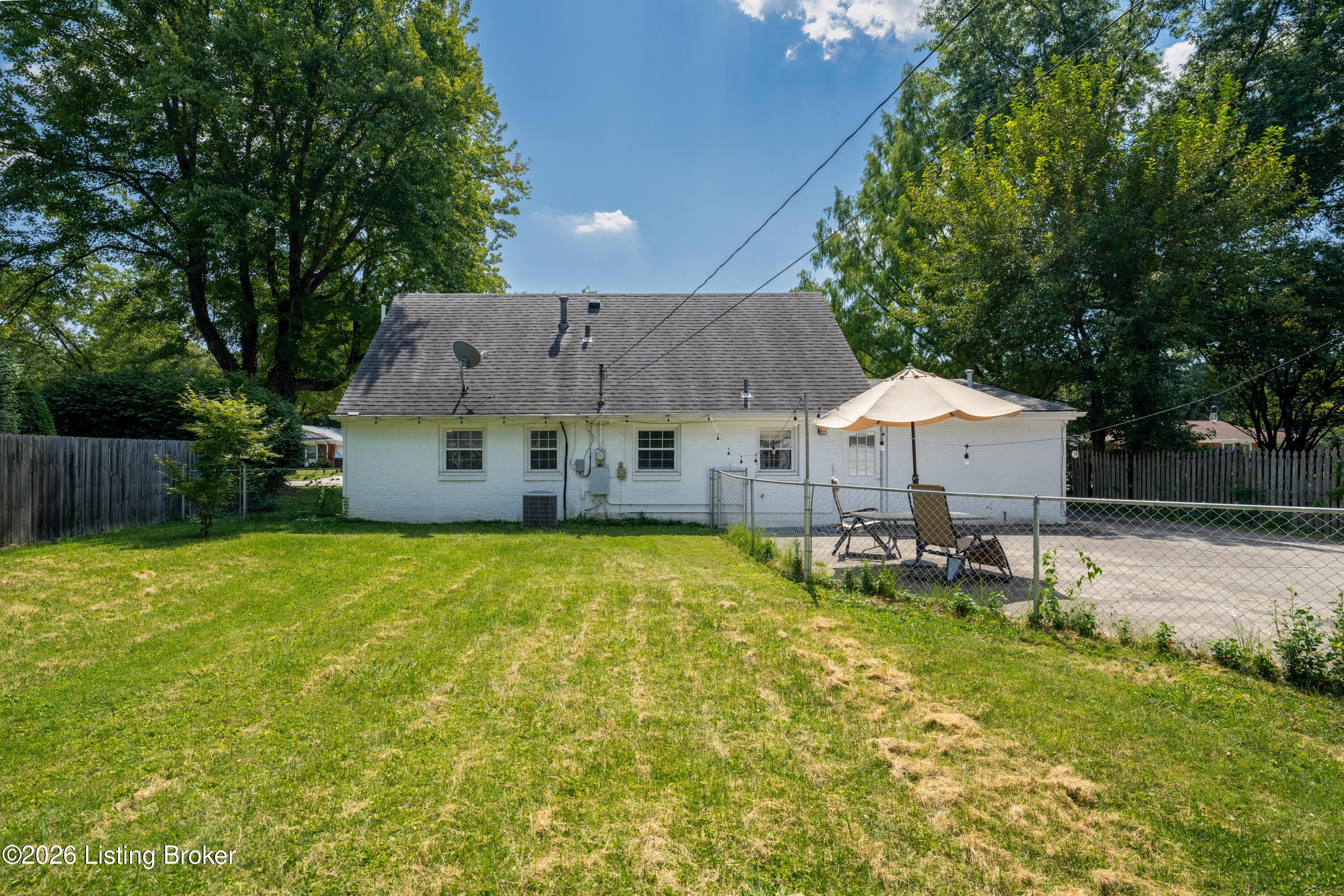 4311 Lynnbrook Dr