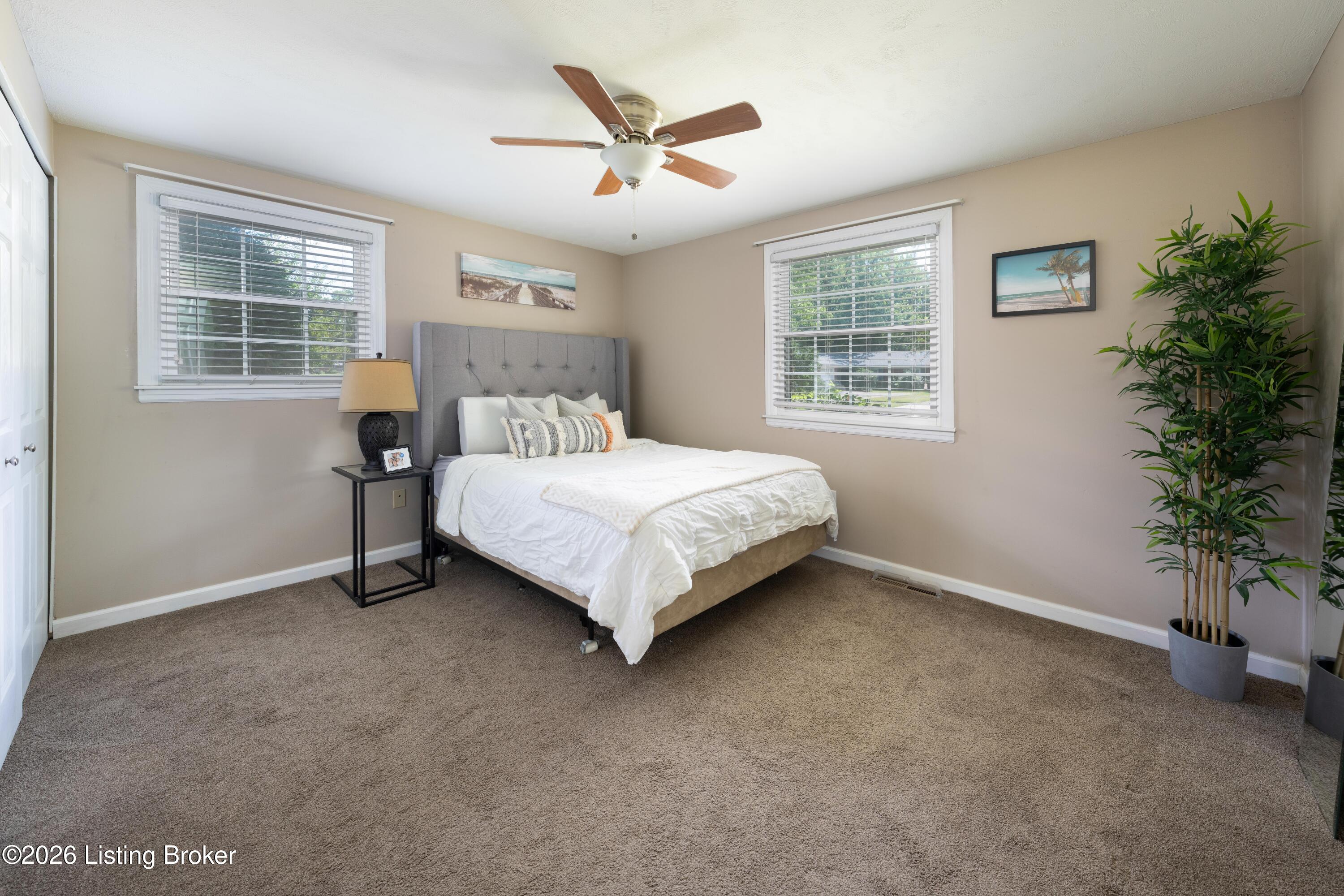 4311 Lynnbrook Dr