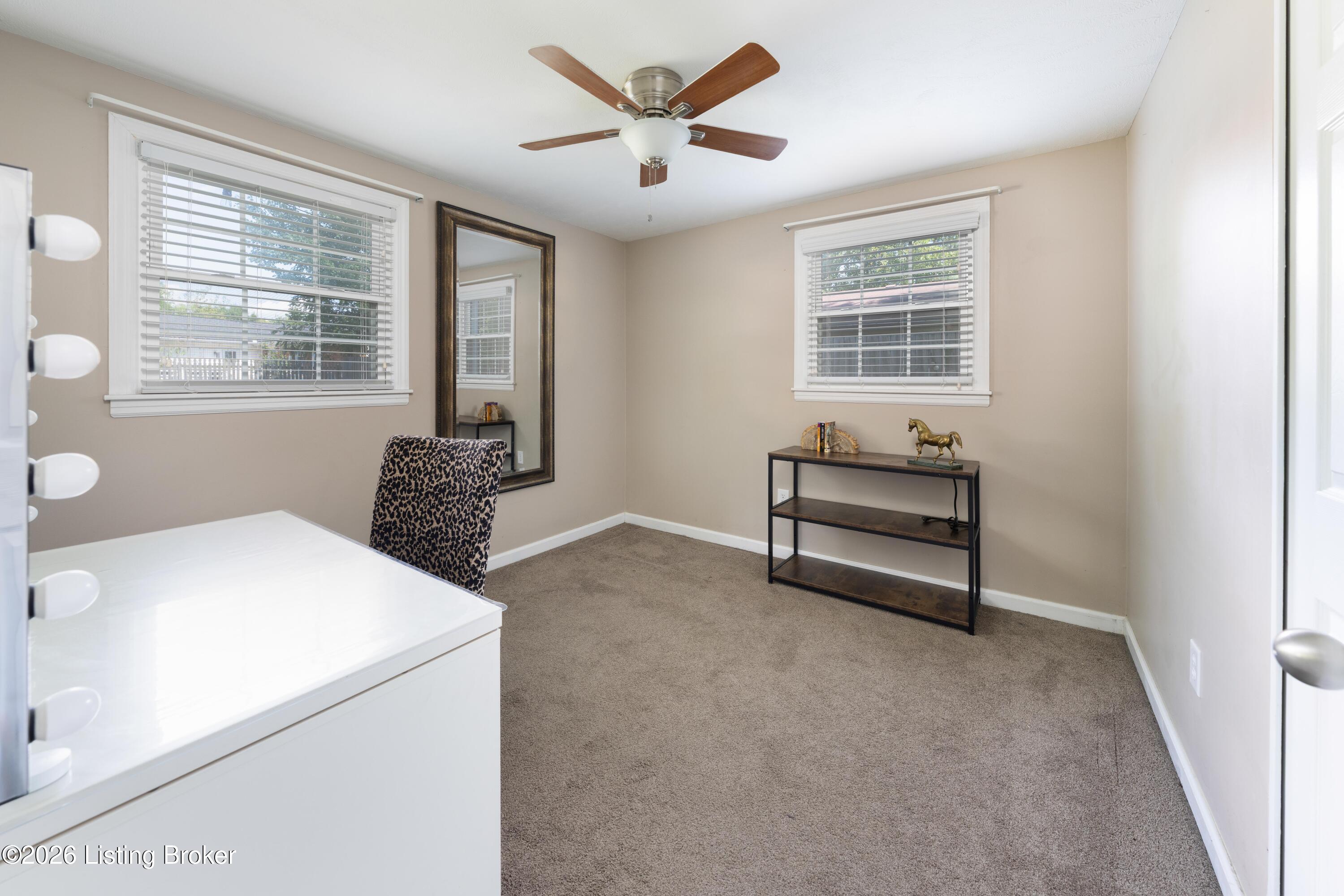 4311 Lynnbrook Dr