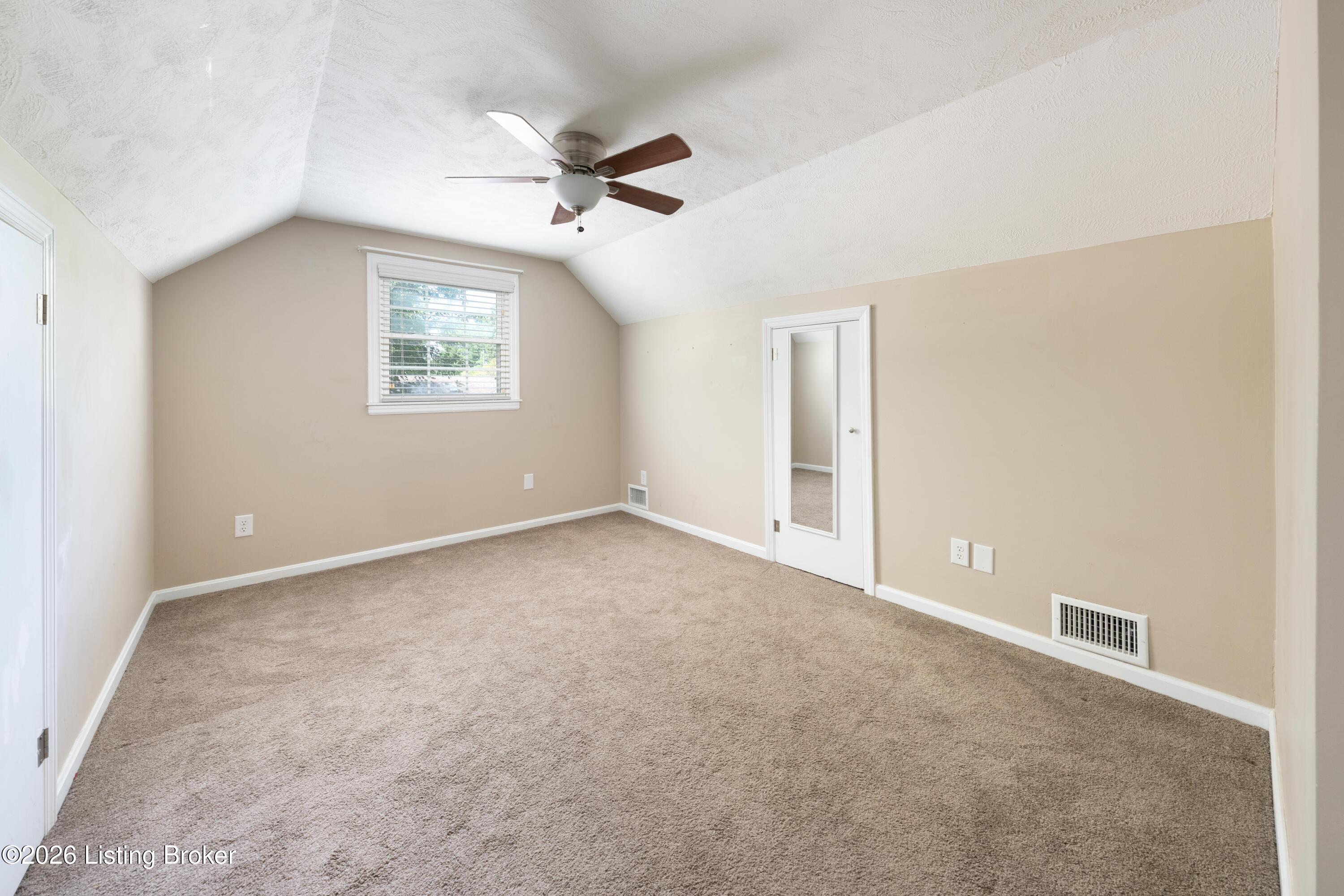 4311 Lynnbrook Dr