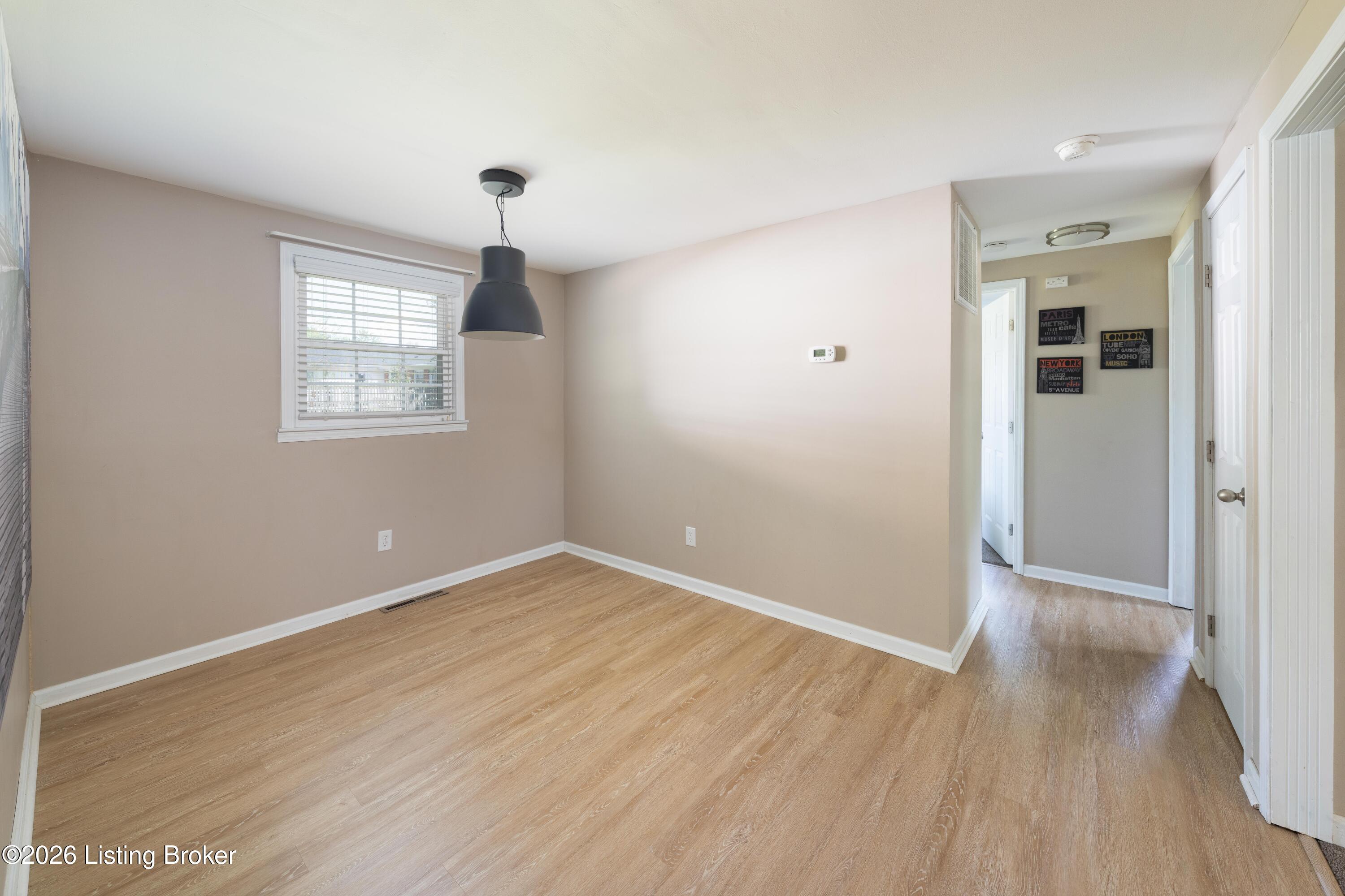 4311 Lynnbrook Dr