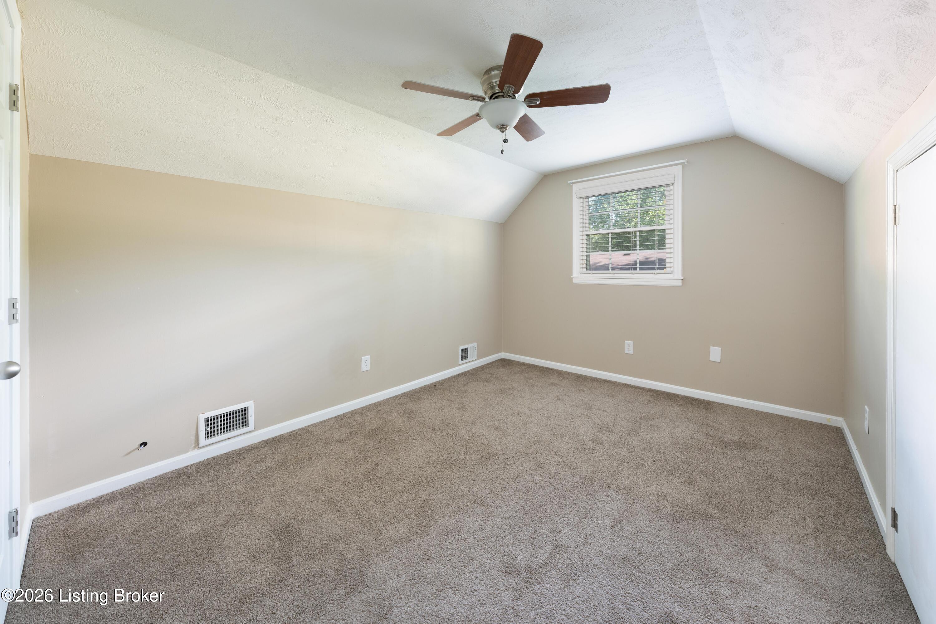 4311 Lynnbrook Dr