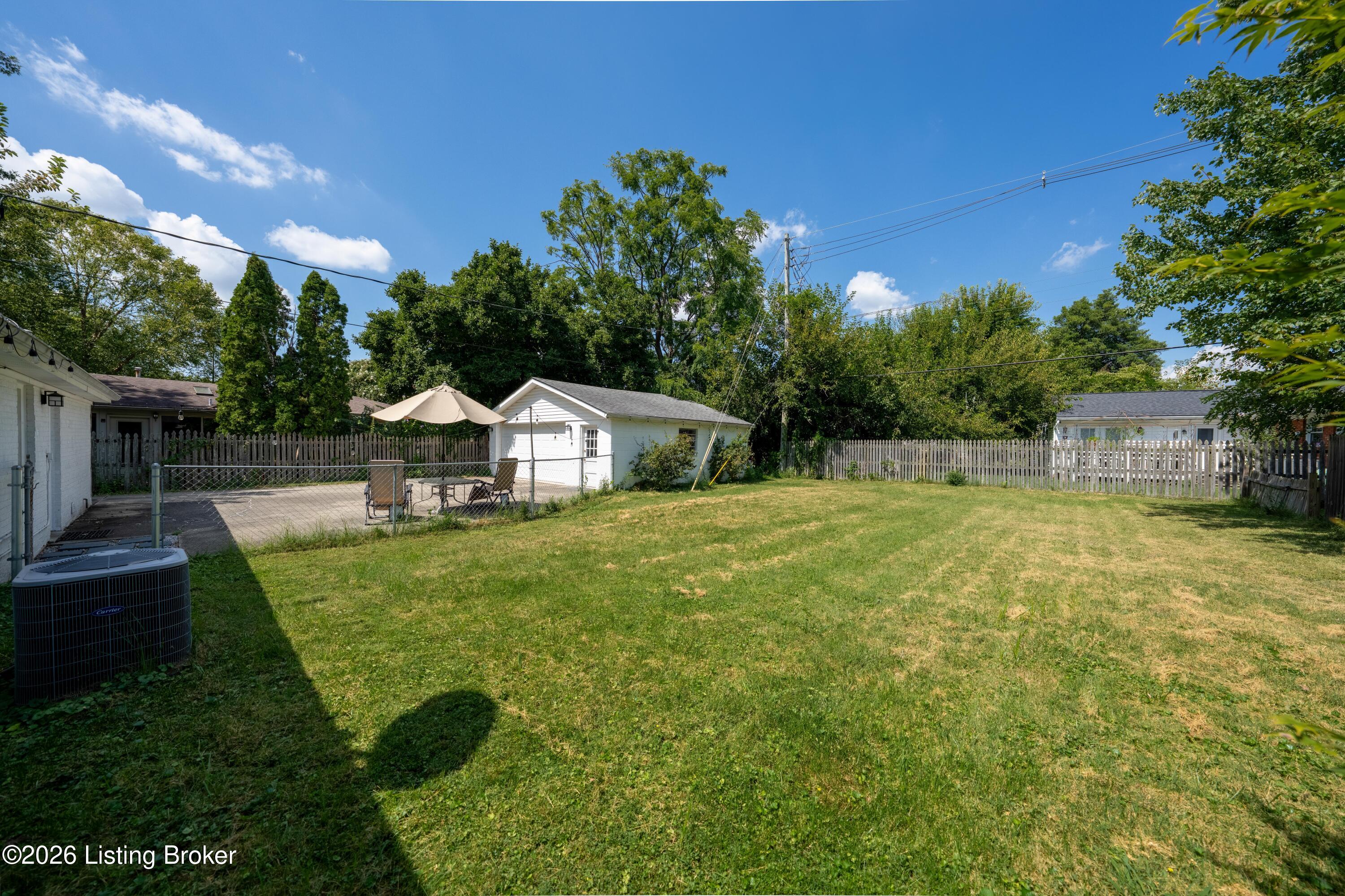4311 Lynnbrook Dr