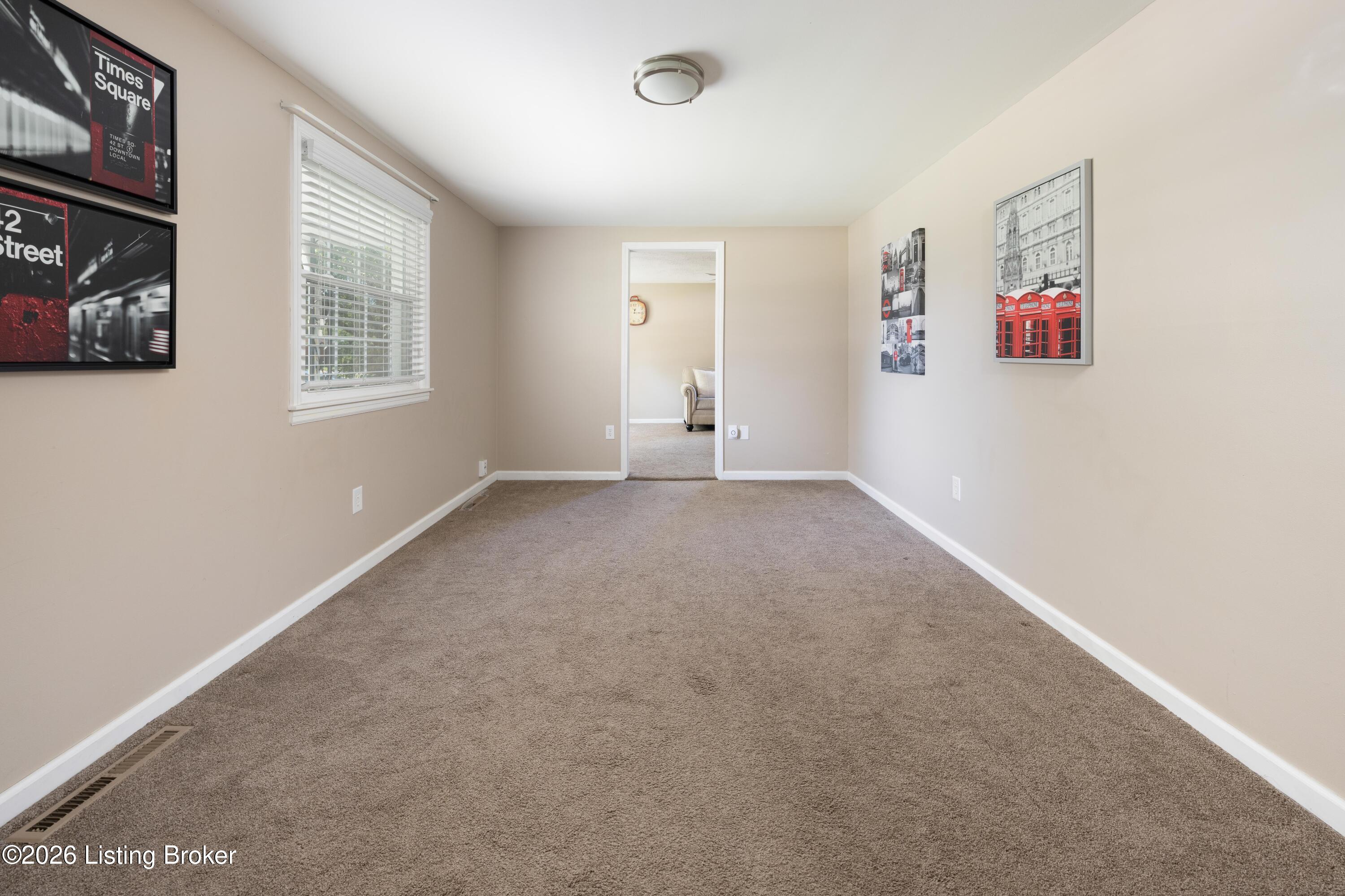 4311 Lynnbrook Dr