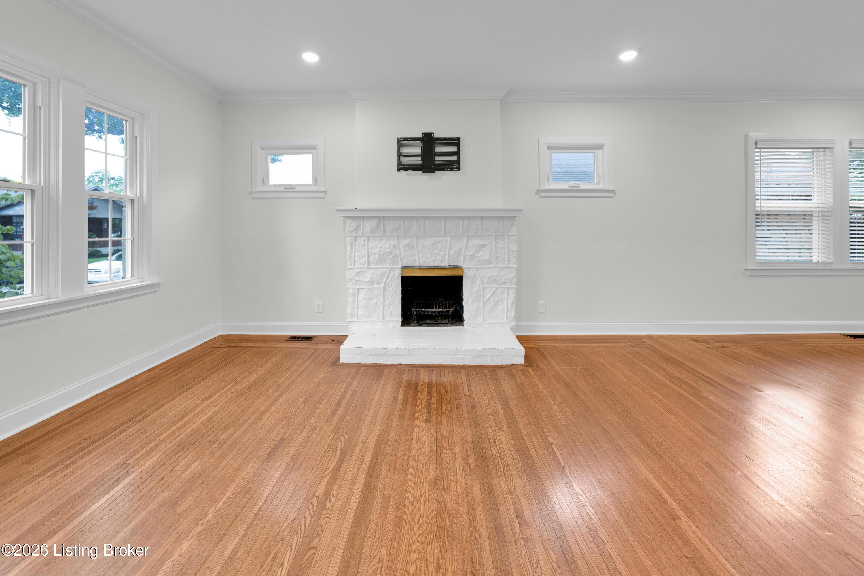 145 Wiltshire Ave