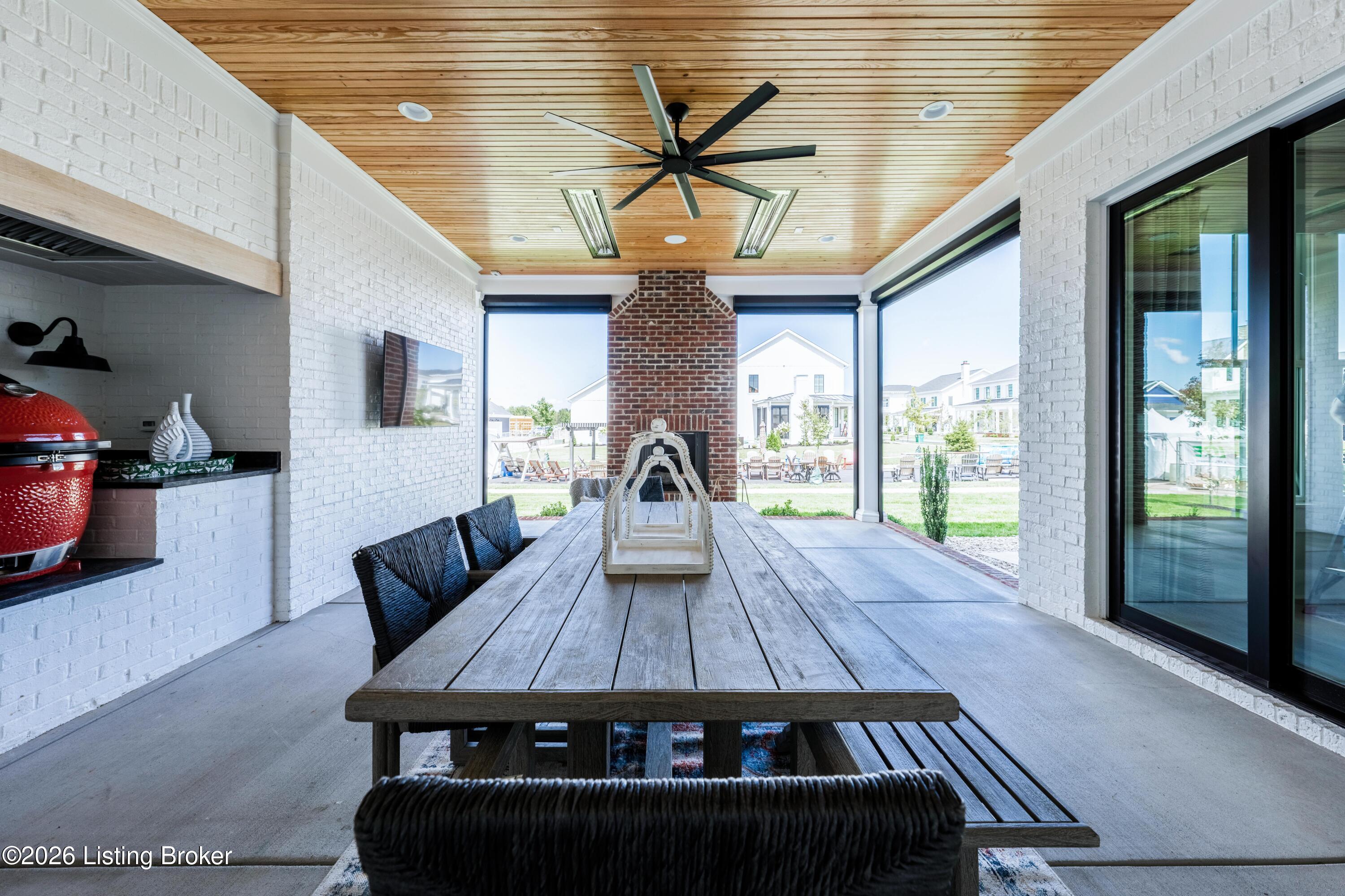11404 River Beauty Loop