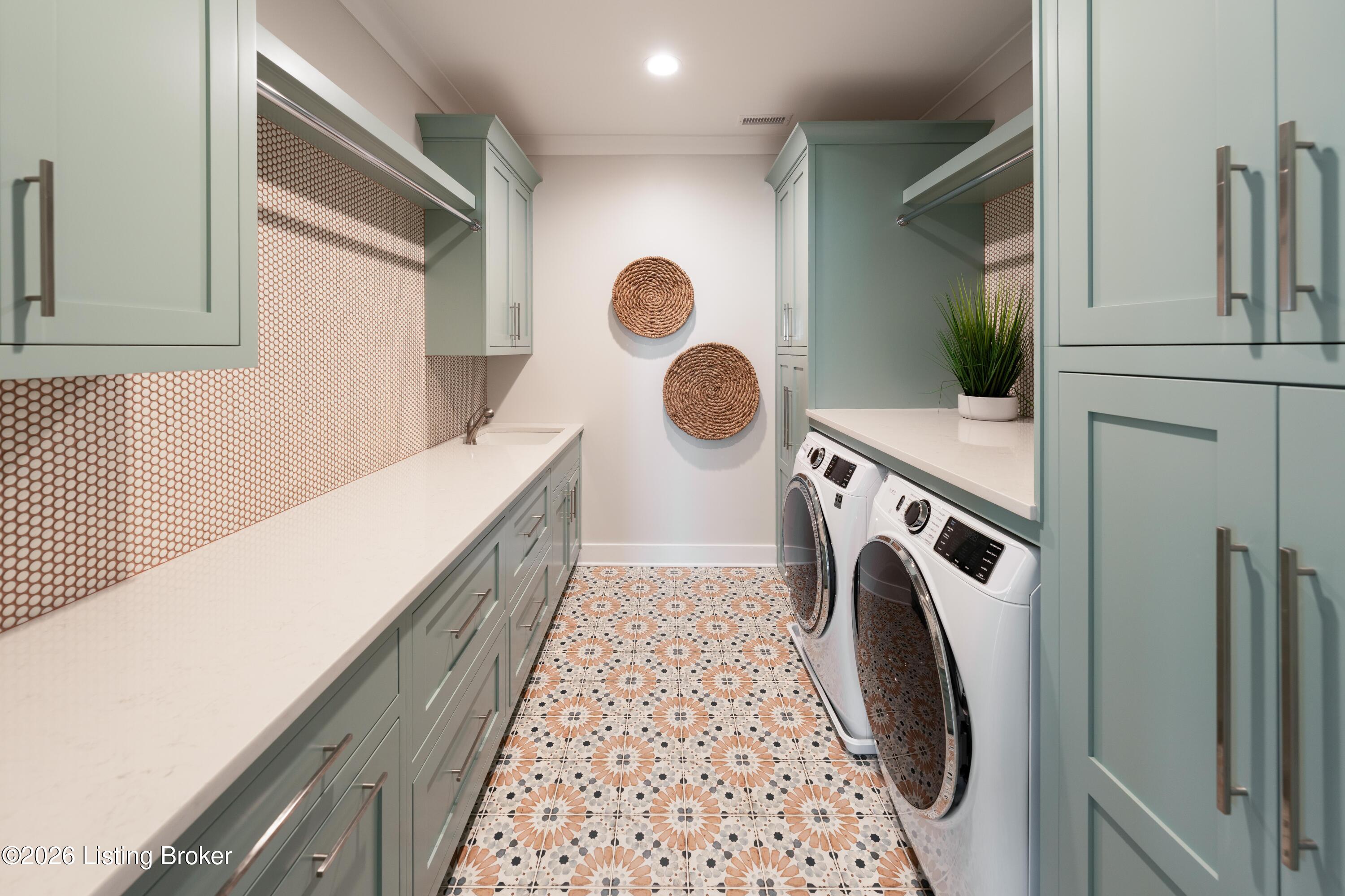 11404 River Beauty Loop