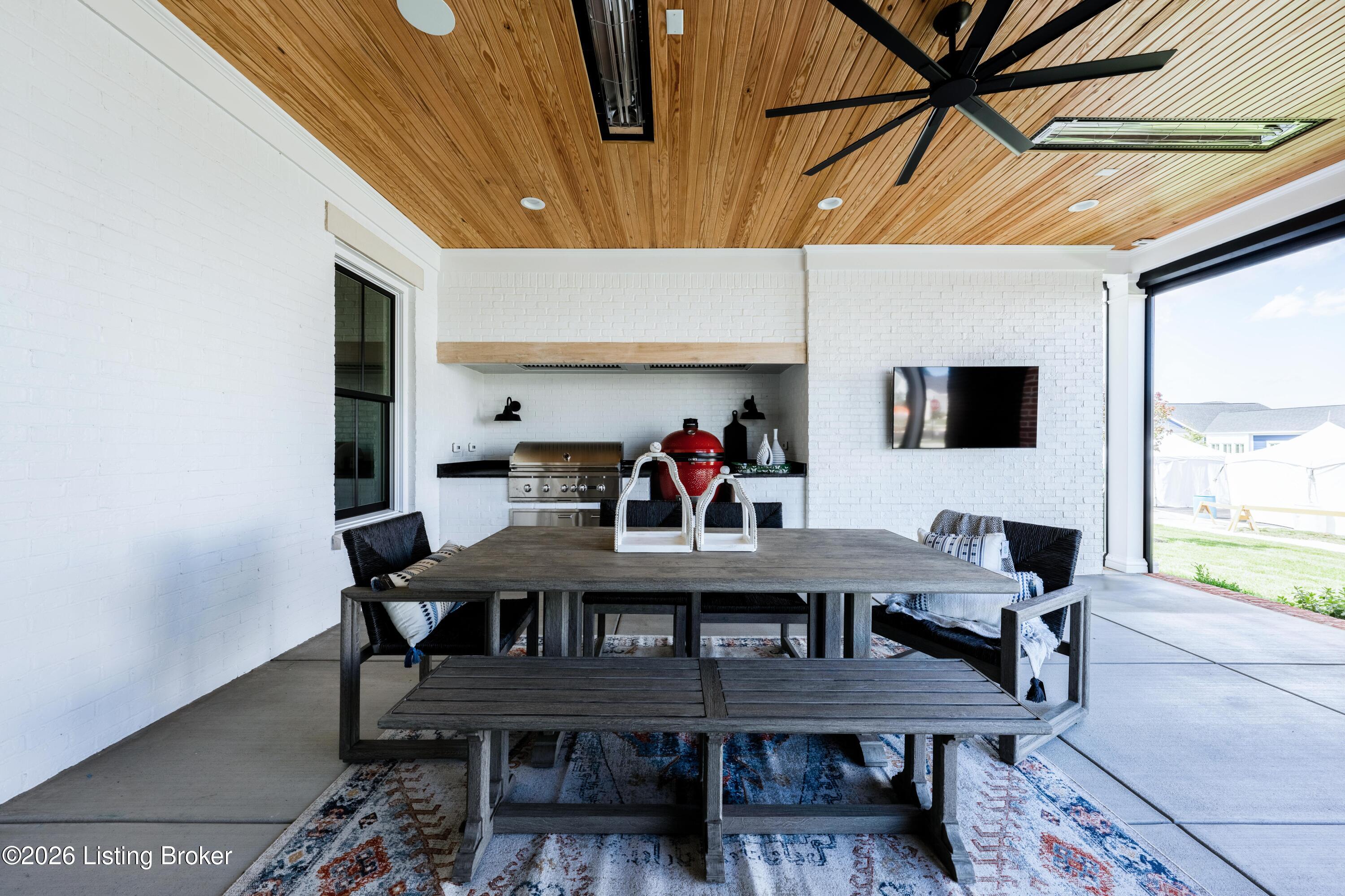 11404 River Beauty Loop