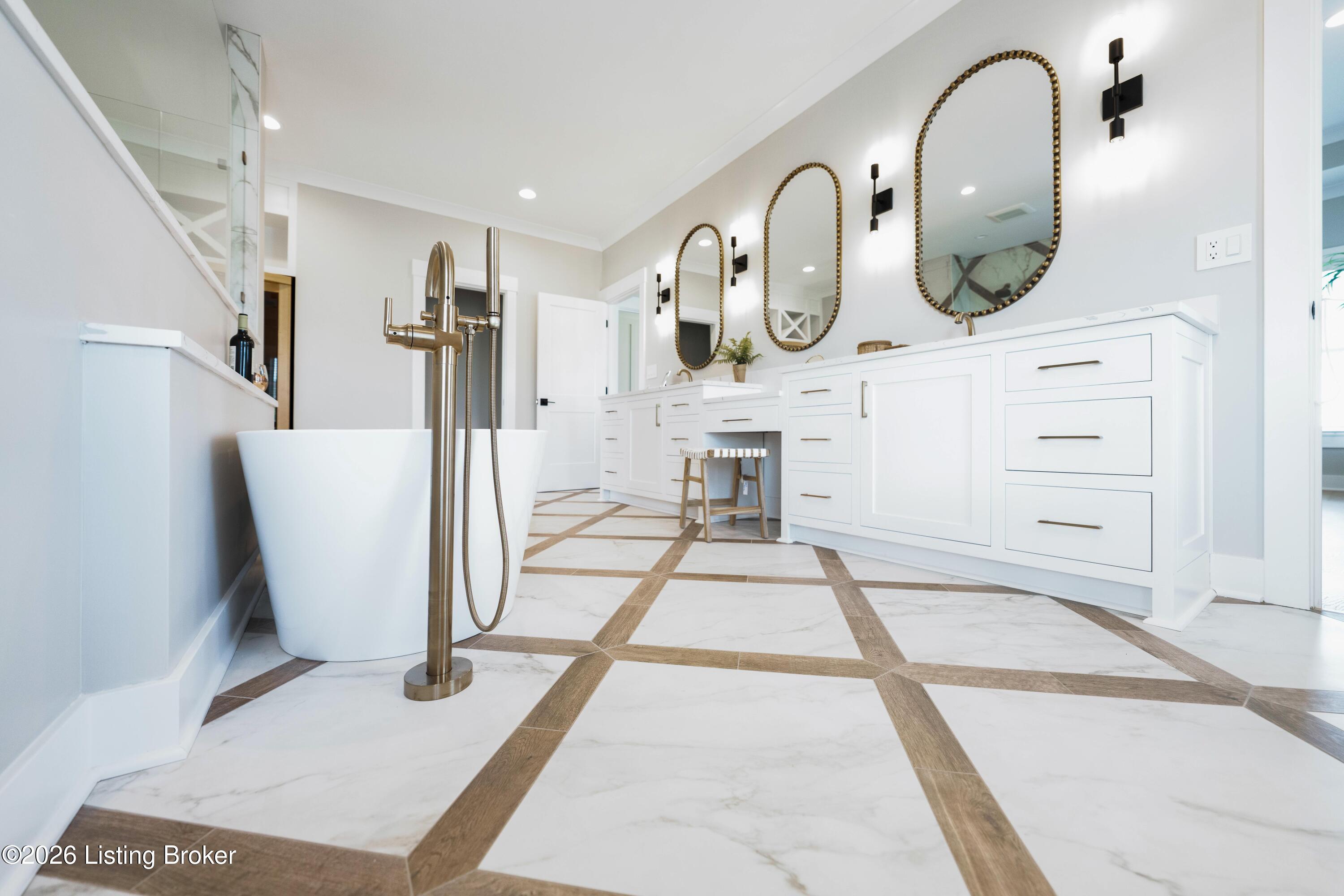 11404 River Beauty Loop