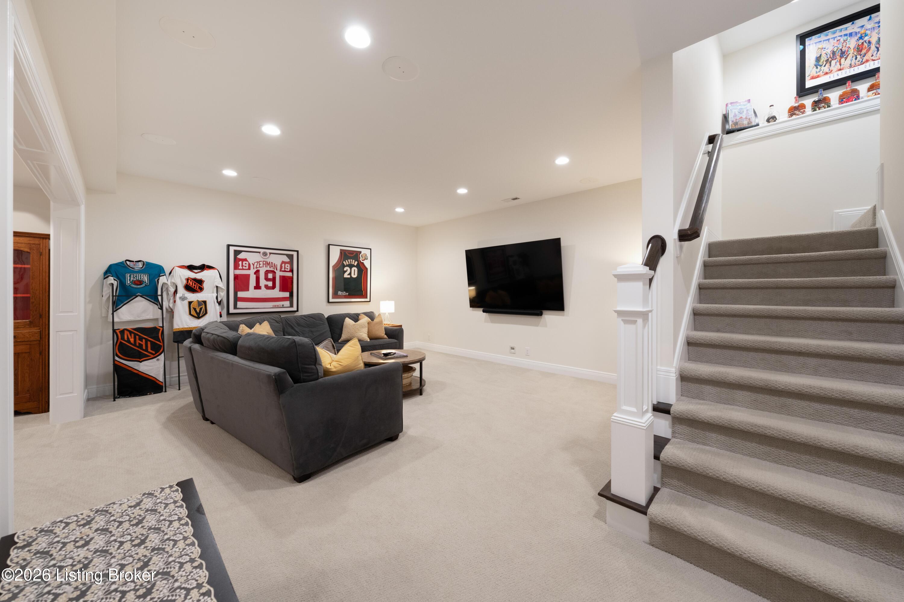 6415 Mistflower Cir