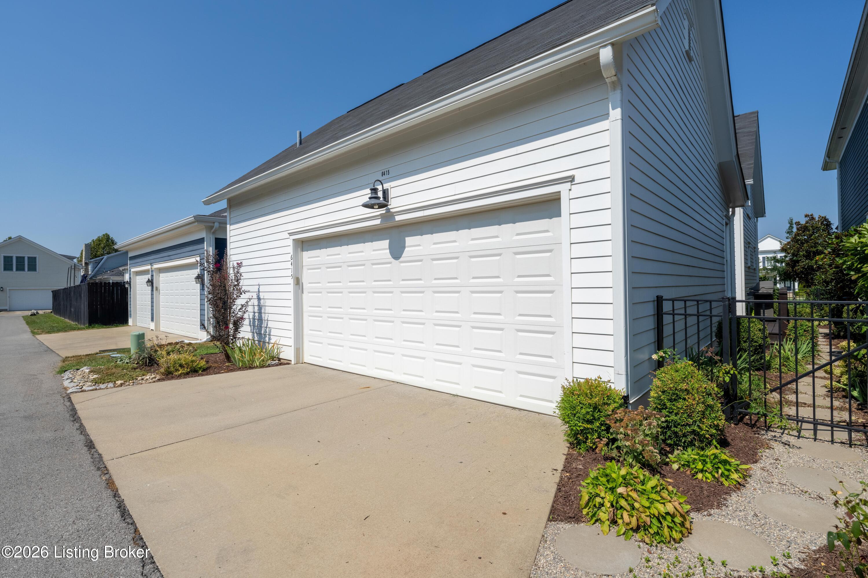 6415 Mistflower Cir