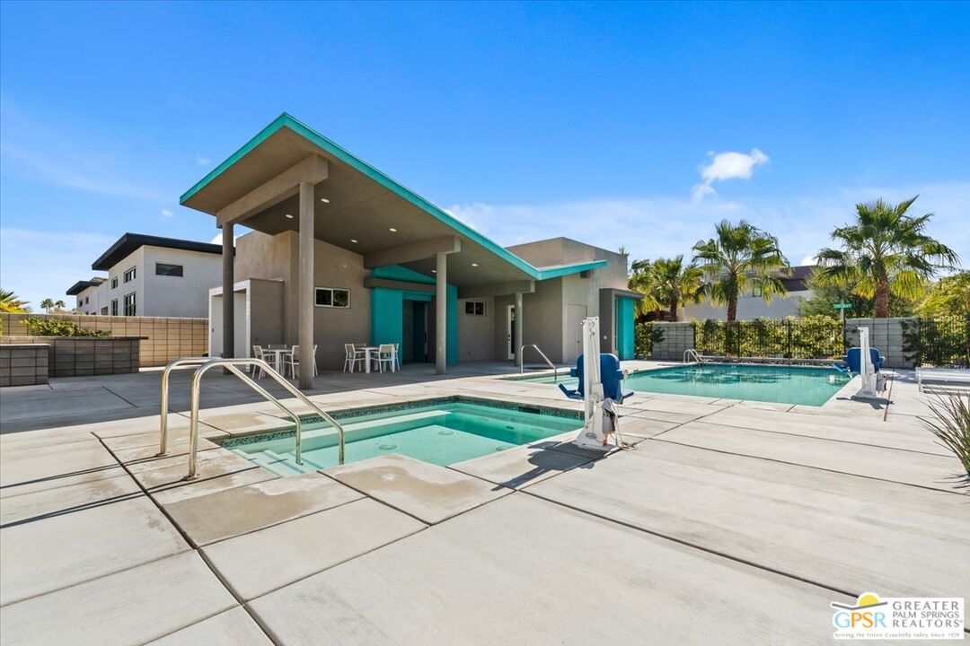 35297 District East St