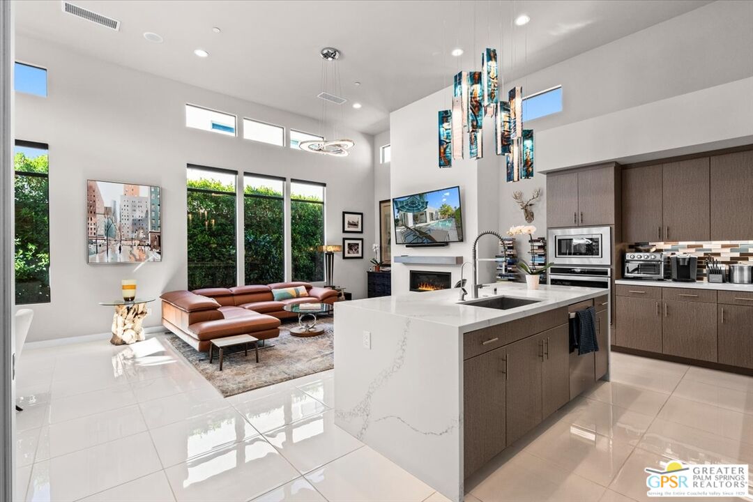 35297 District East St