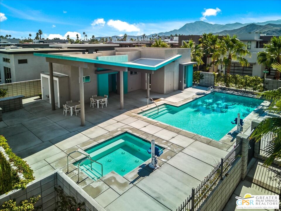 35297 District East St