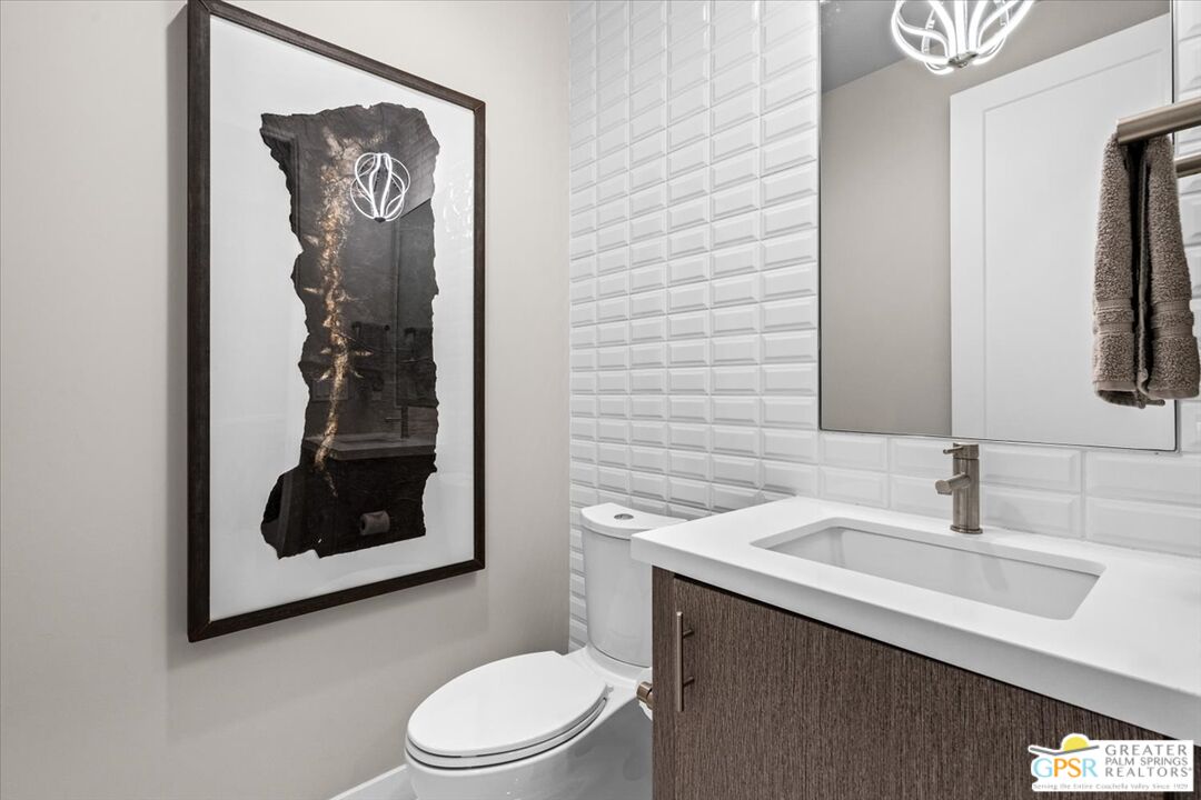 35297 District East St