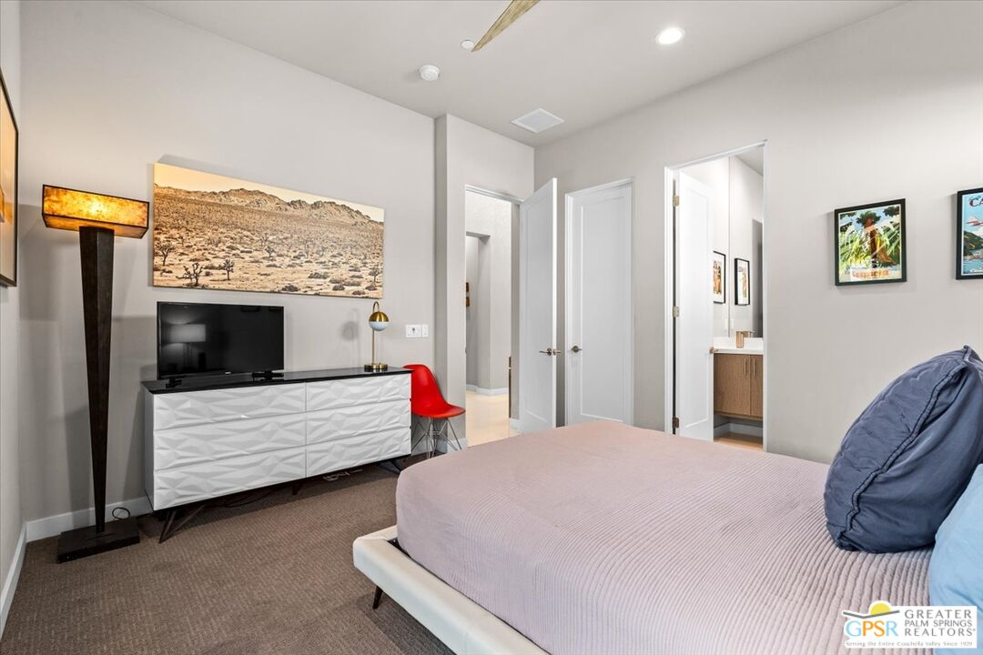 35297 District East St