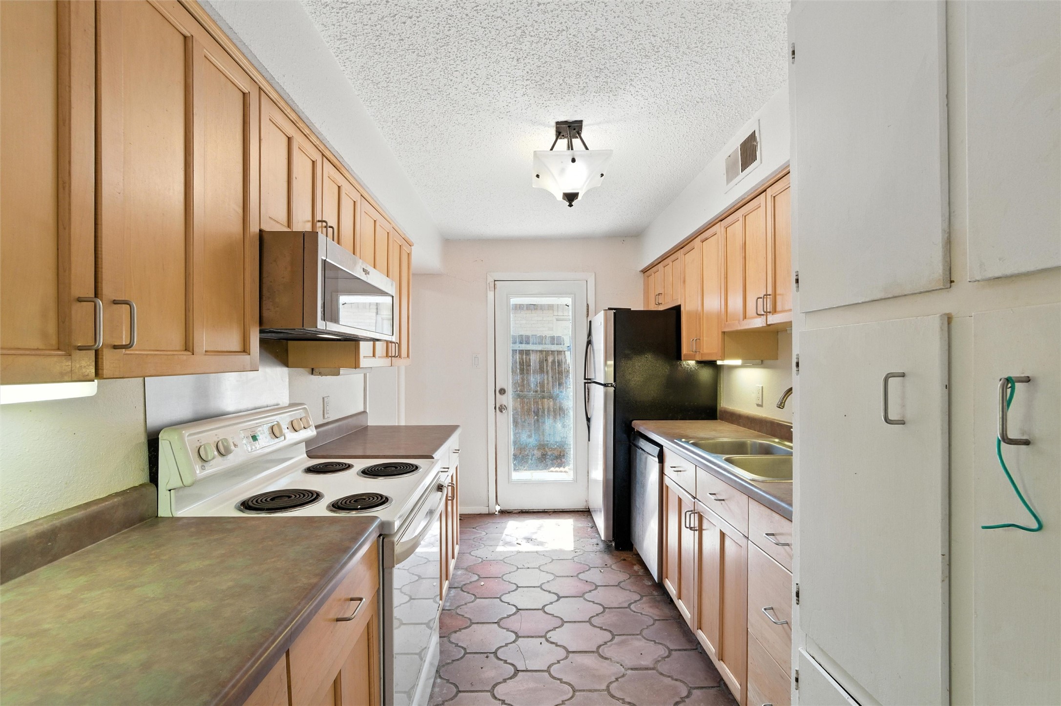 3837 Northwest Parkway