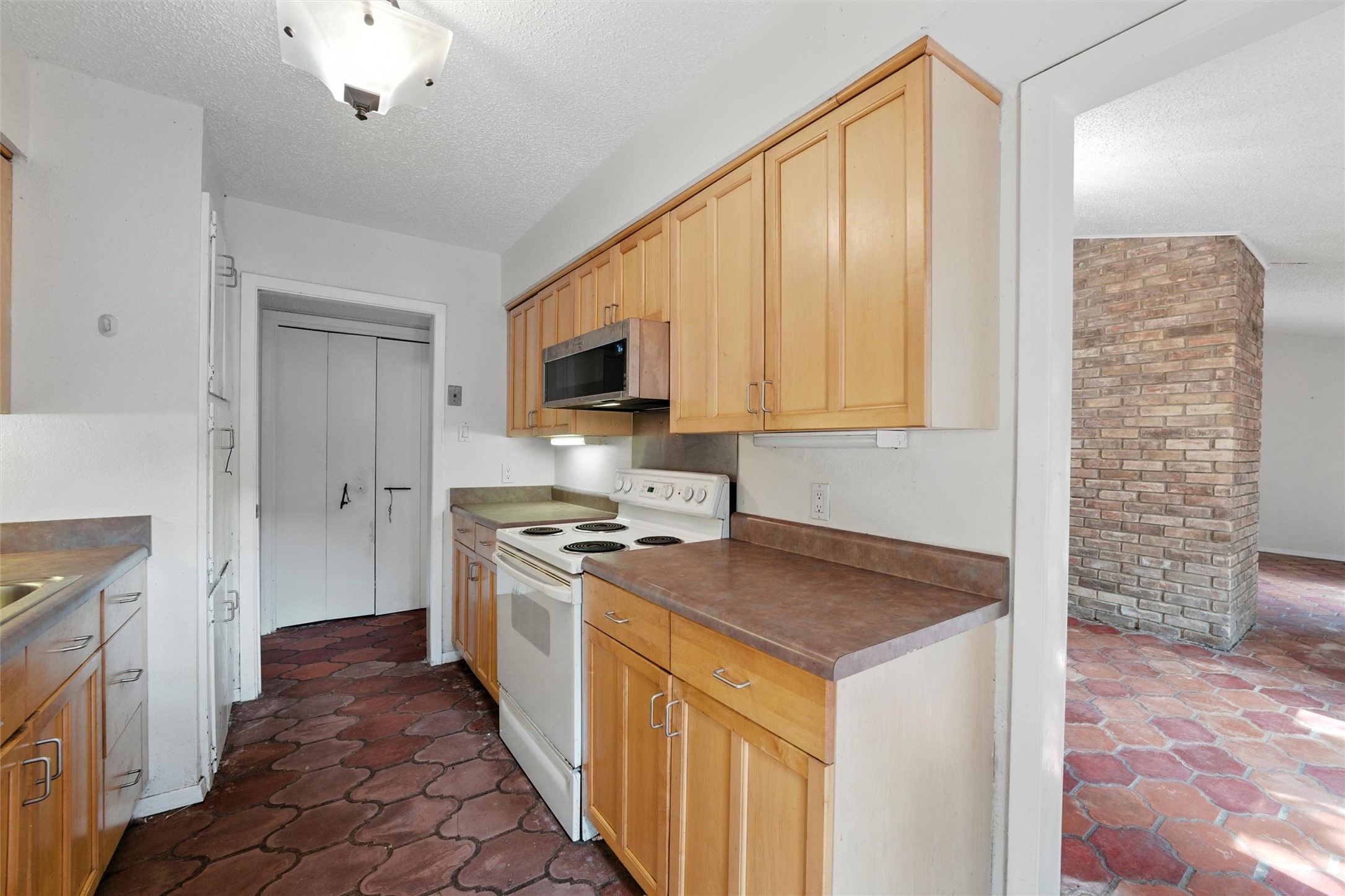 3837 Northwest Parkway