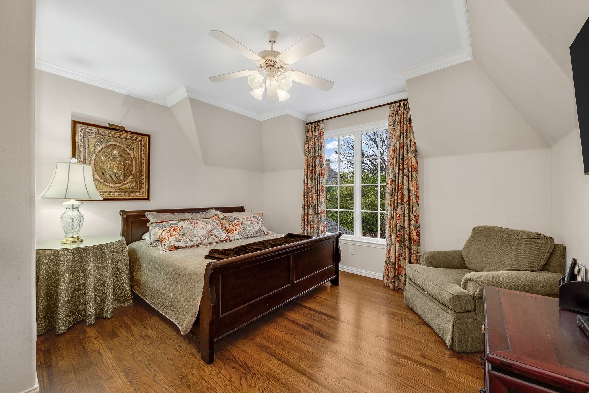 6607 Glendora Avenue