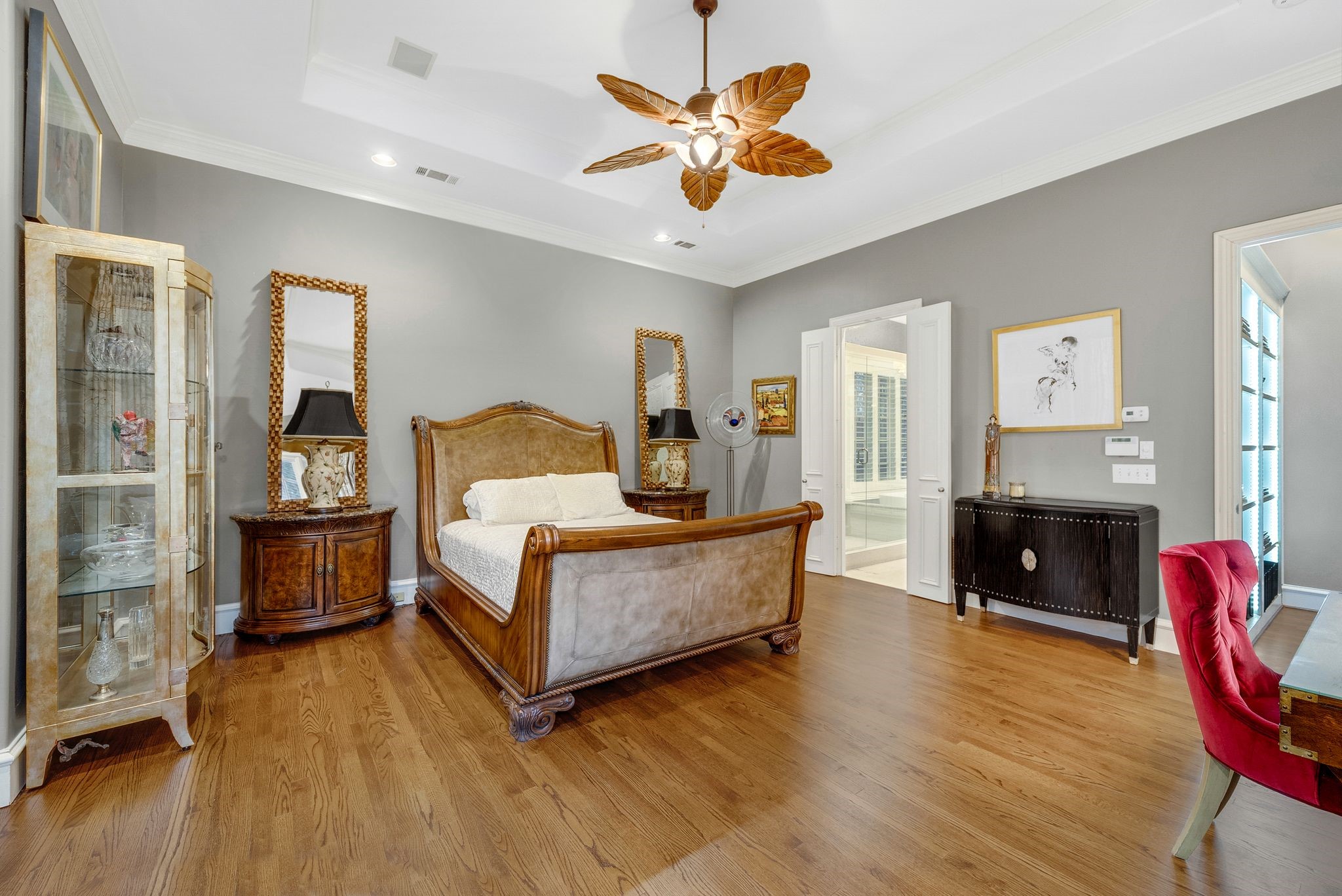 6607 Glendora Avenue