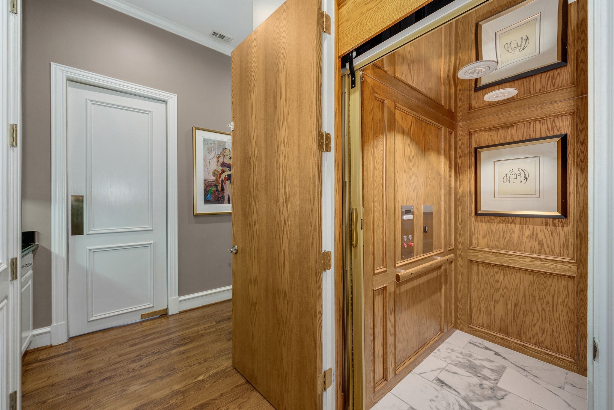 6607 Glendora Avenue