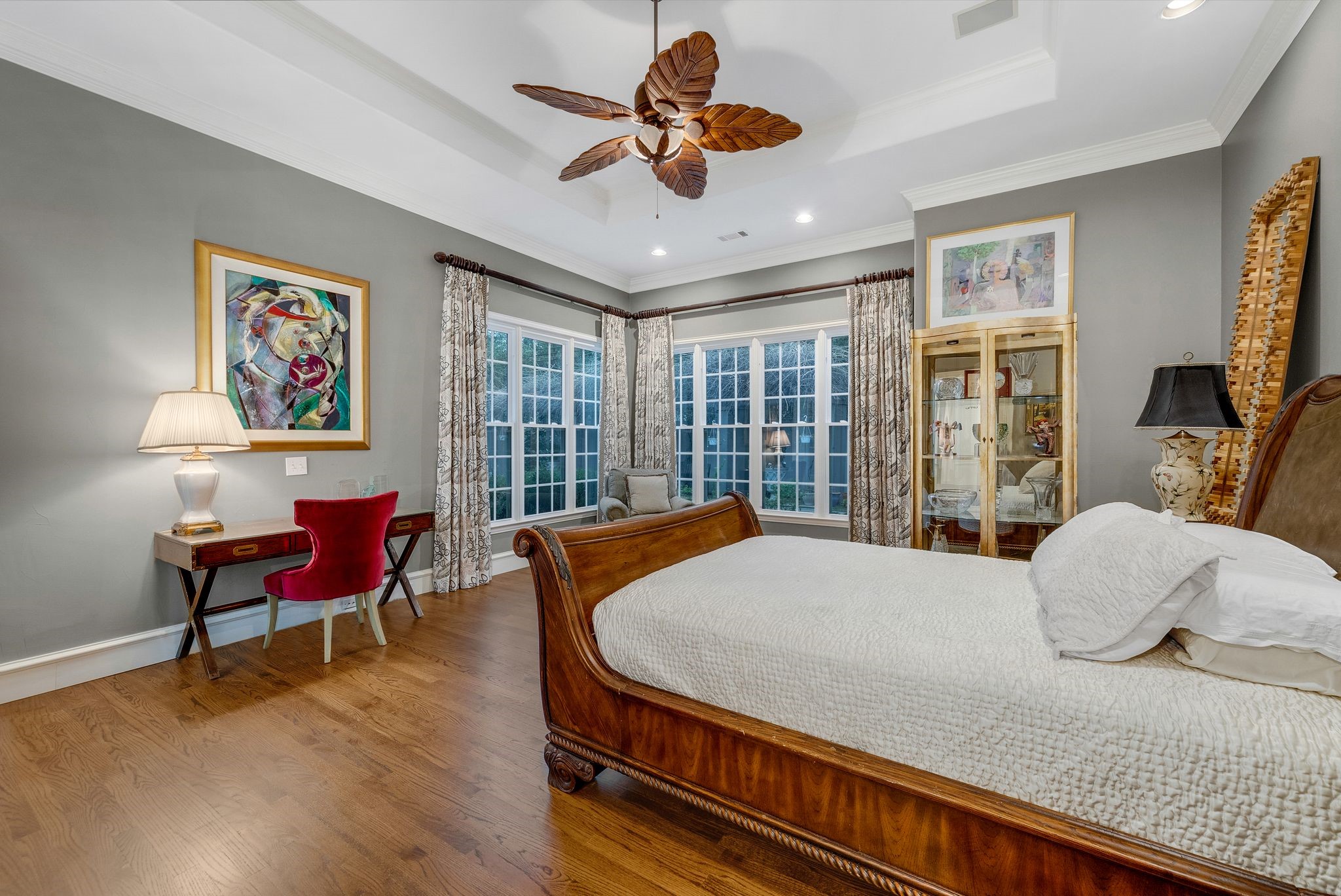 6607 Glendora Avenue