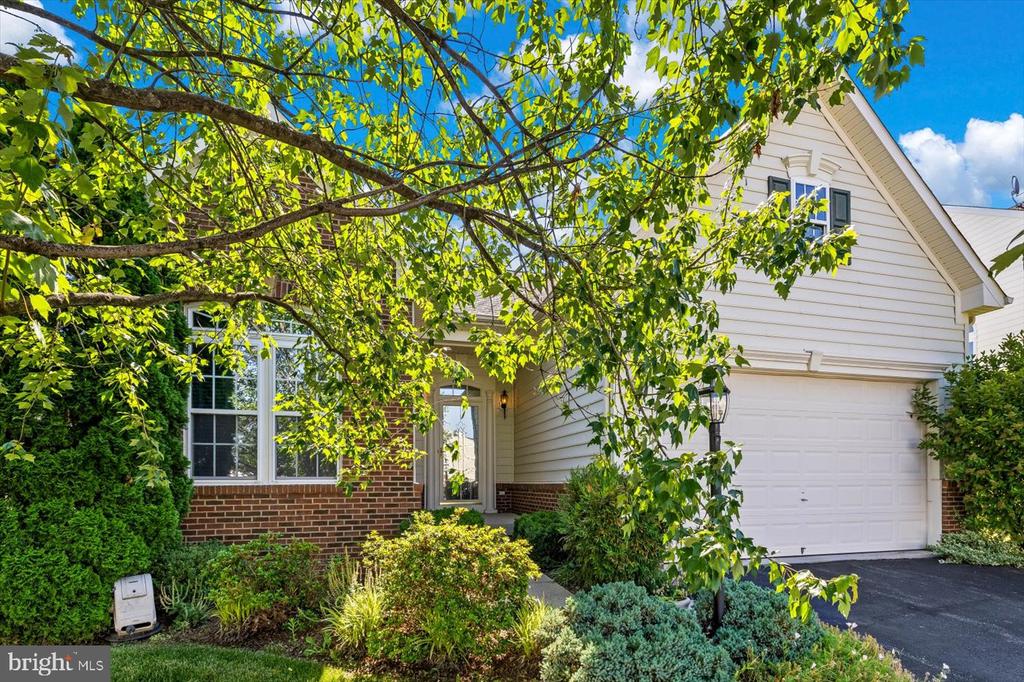 12051 LIVE OAK DRIVE