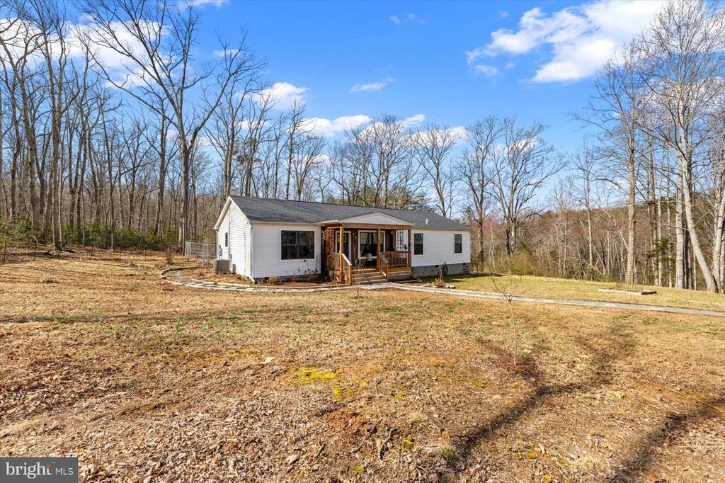 6122 SLATE MILLS RD