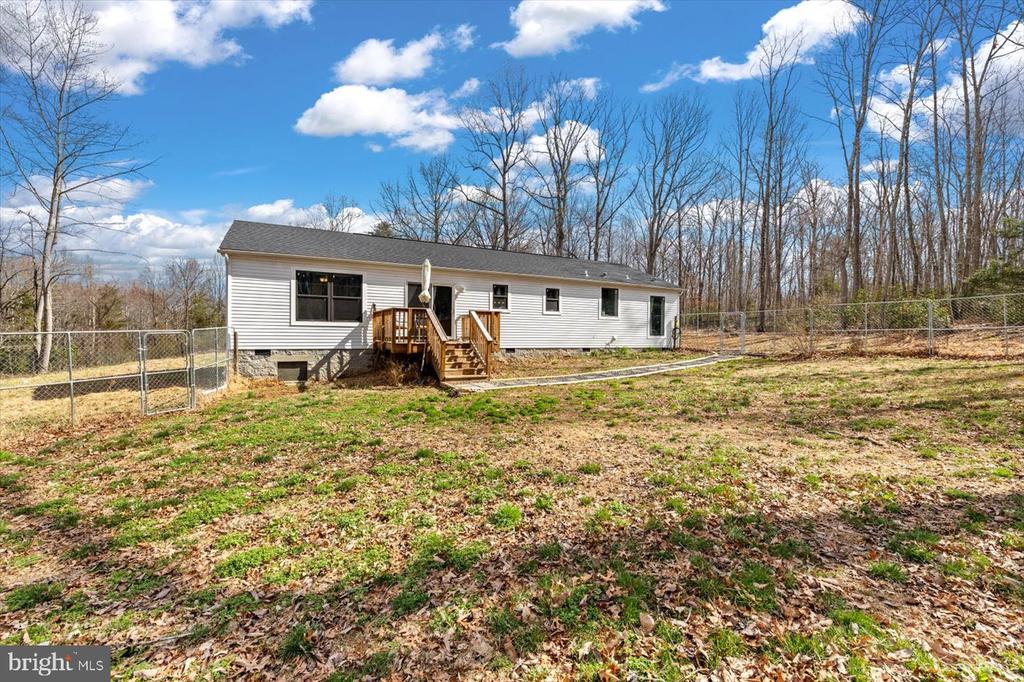 6122 SLATE MILLS RD