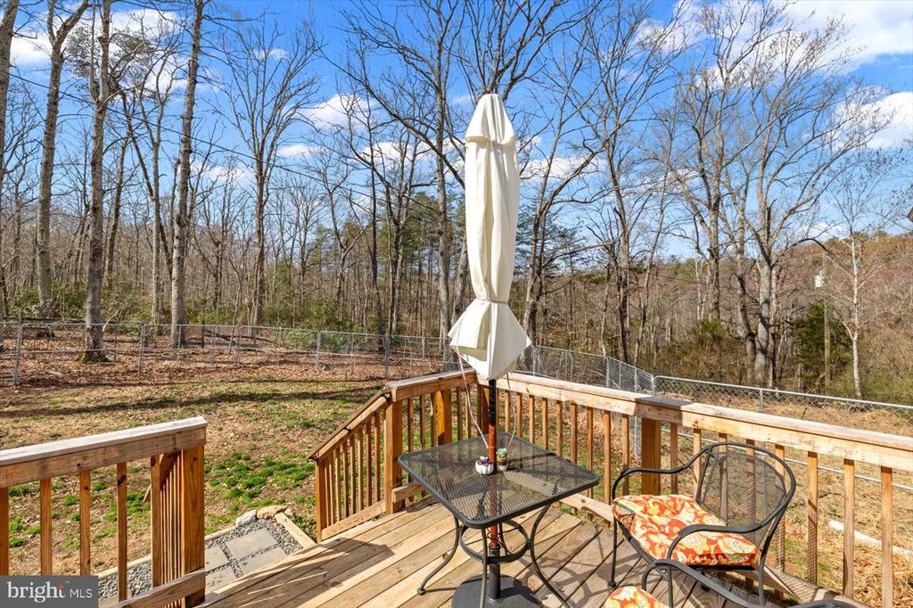 6122 SLATE MILLS RD