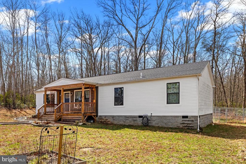 6122 SLATE MILLS RD