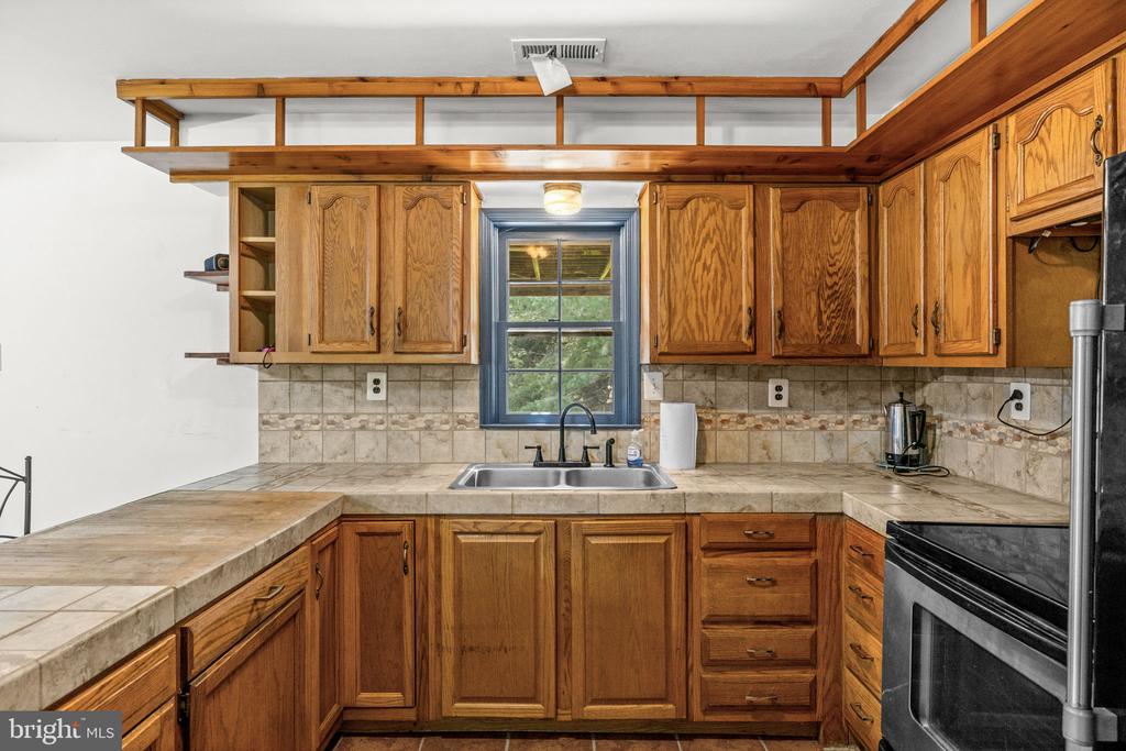2083 OLD SAWMILL LANE
