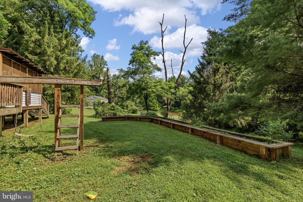 2083 OLD SAWMILL LANE