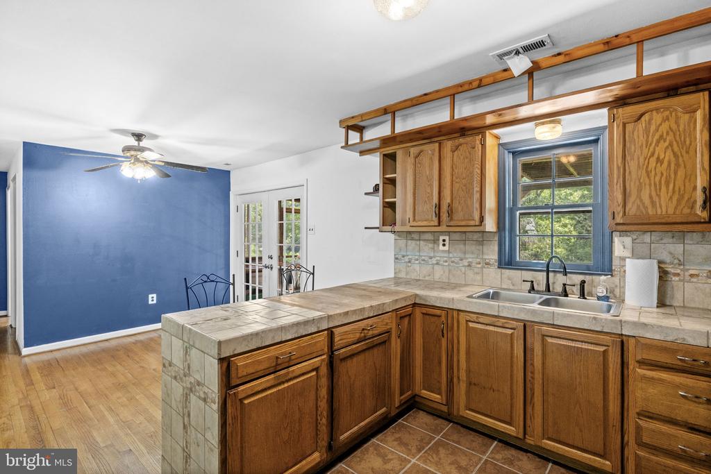 2083 OLD SAWMILL LANE